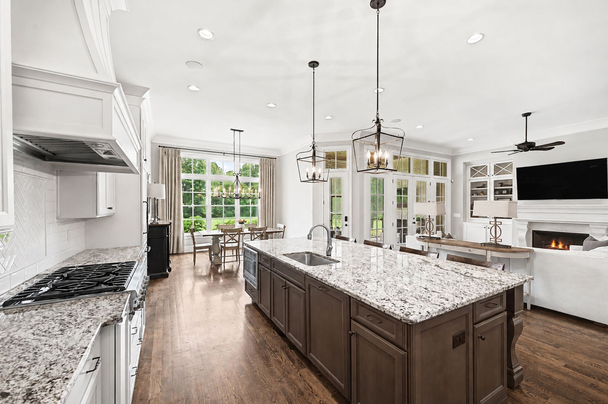 401 Belle Glen Ln