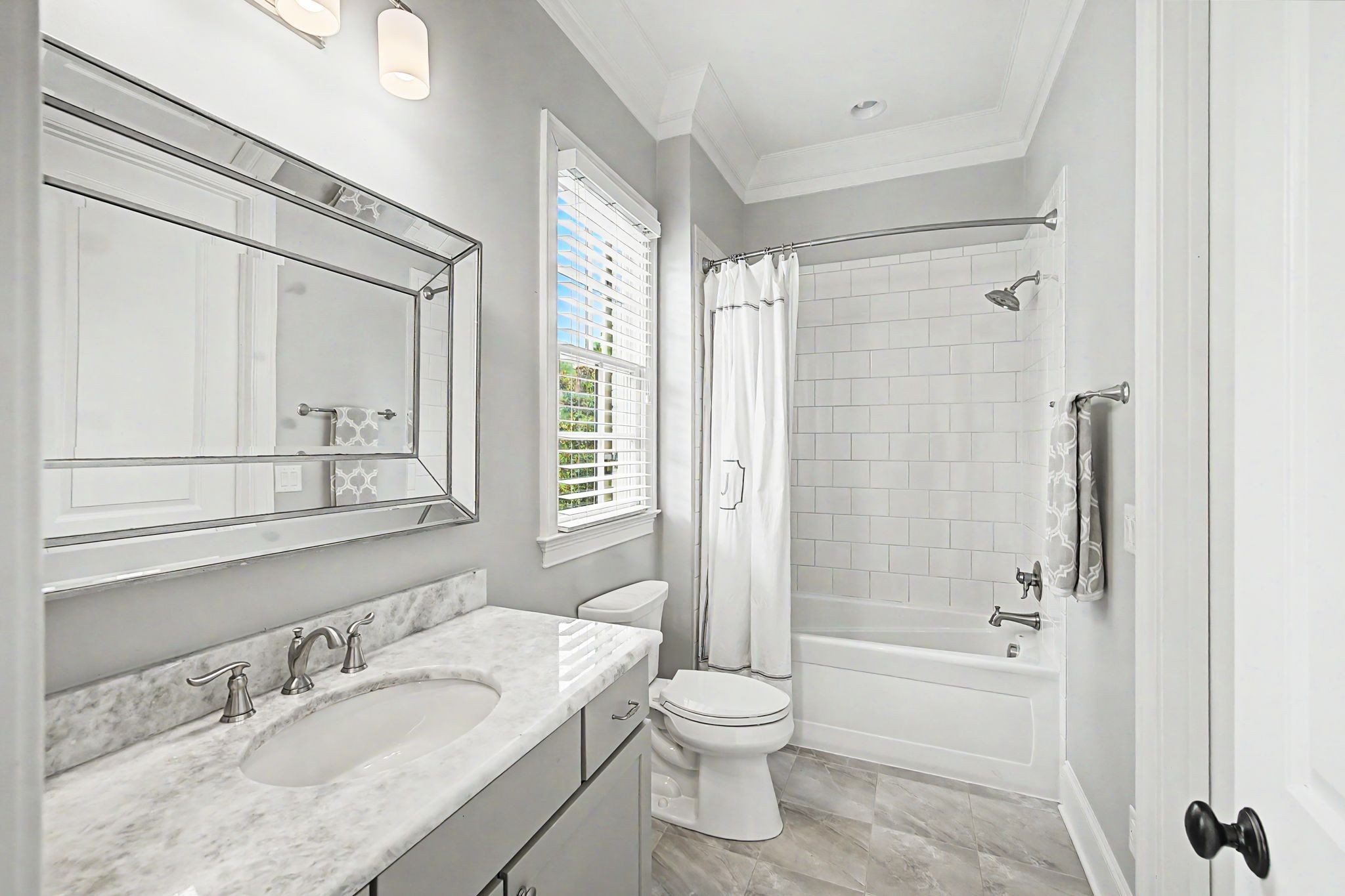 401 Belle Glen Ln