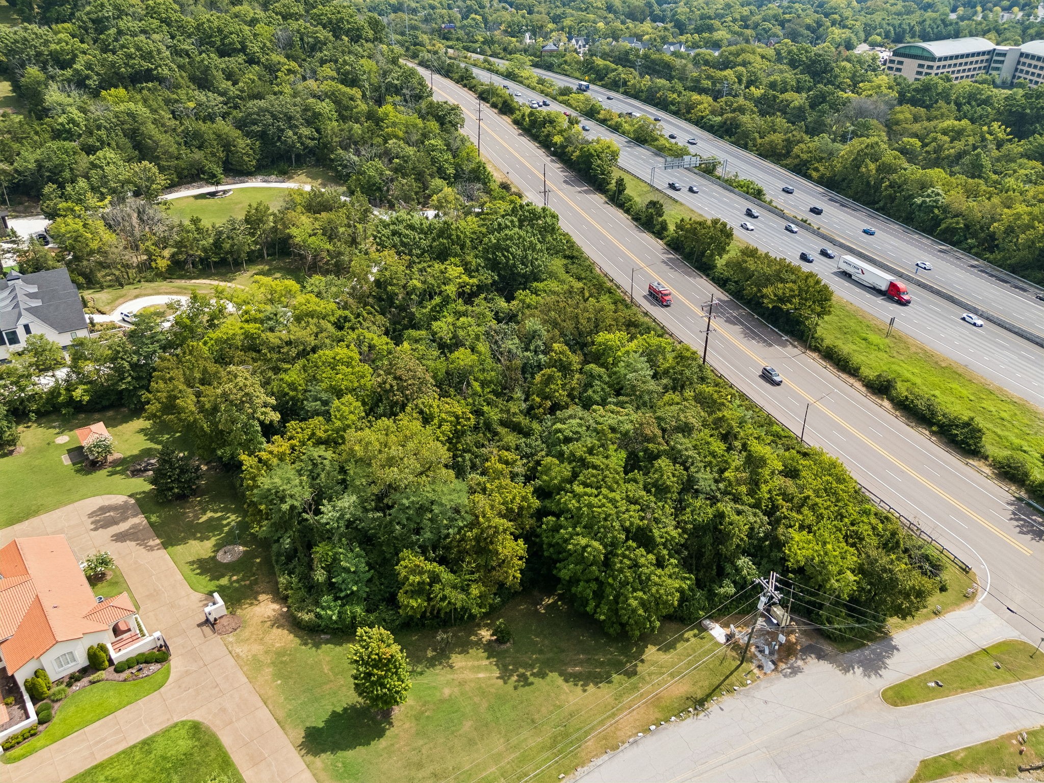 800 Lakemont Dr