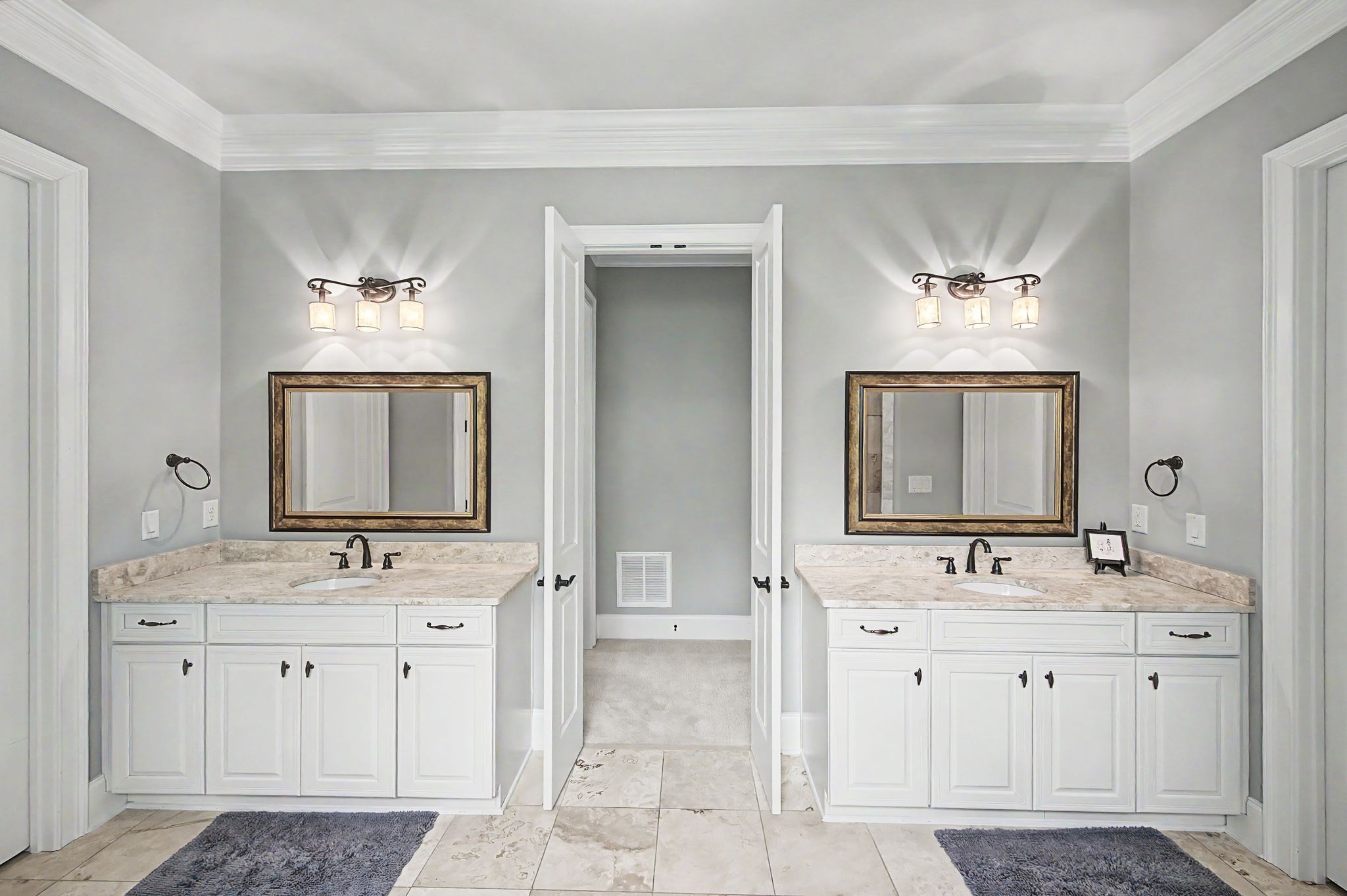9476 Highland Bend Ct