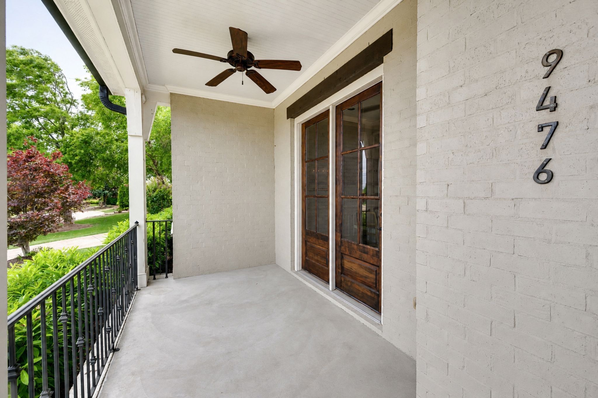 9476 Highland Bend Ct