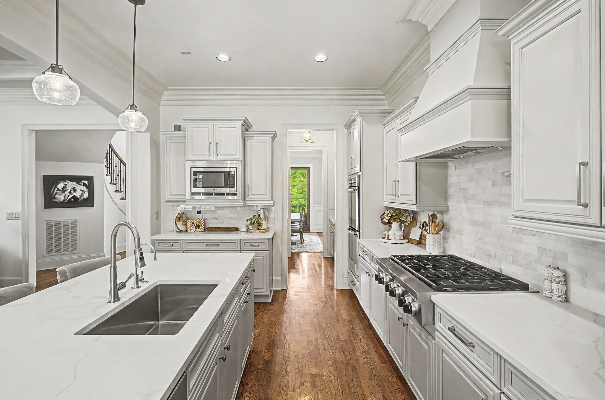 9476 Highland Bend Ct