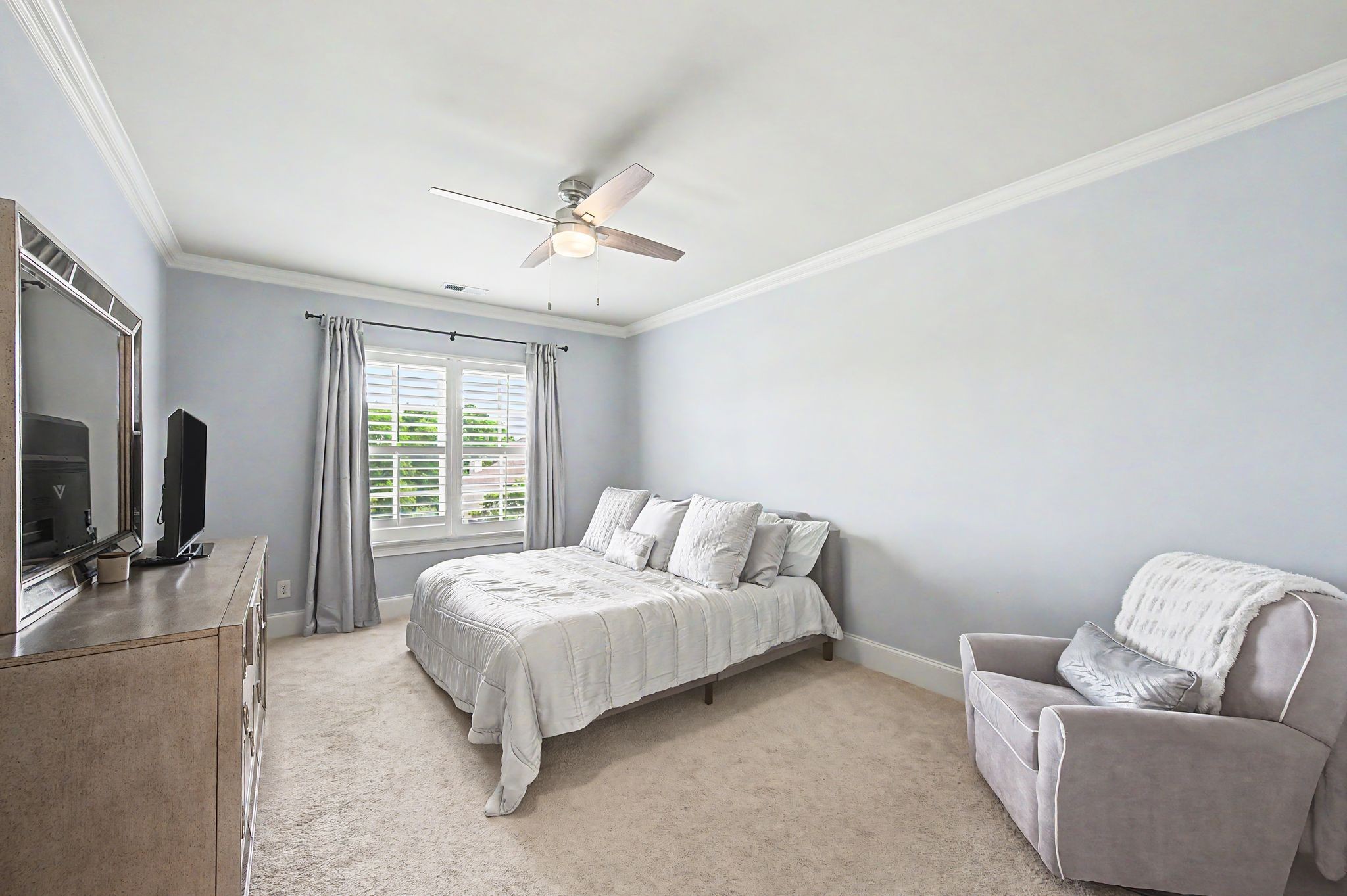 9476 Highland Bend Ct