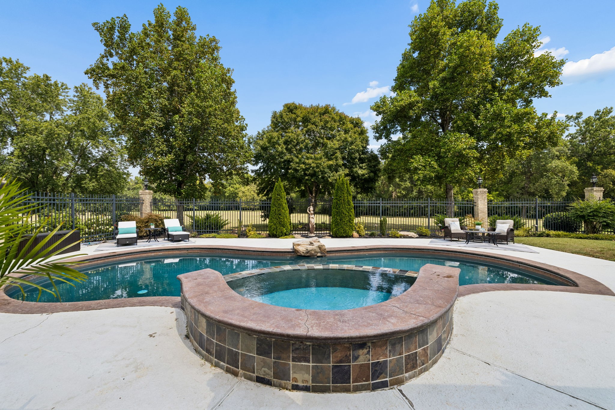 6210 Belle Rive Dr