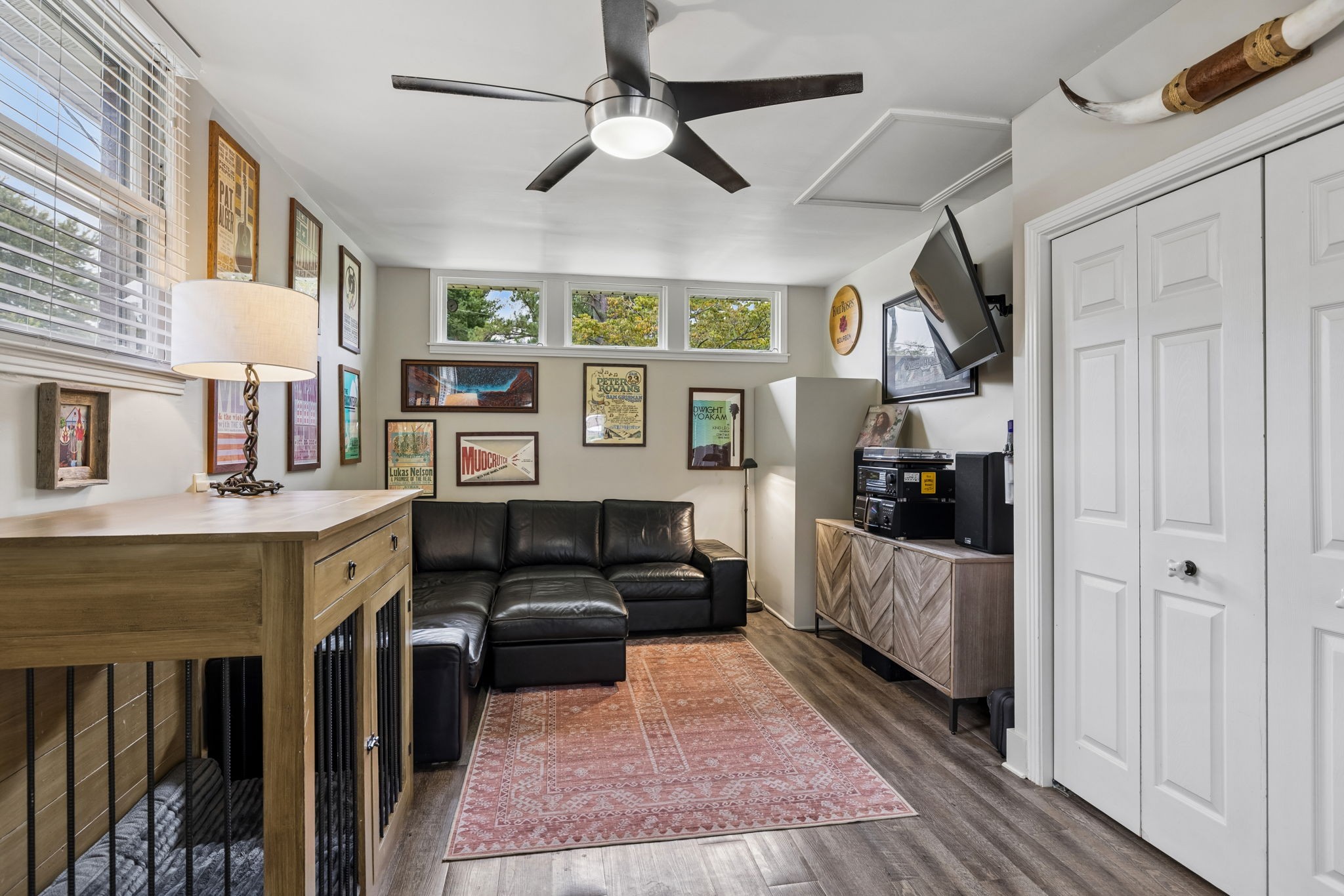 5015 Montclair Dr