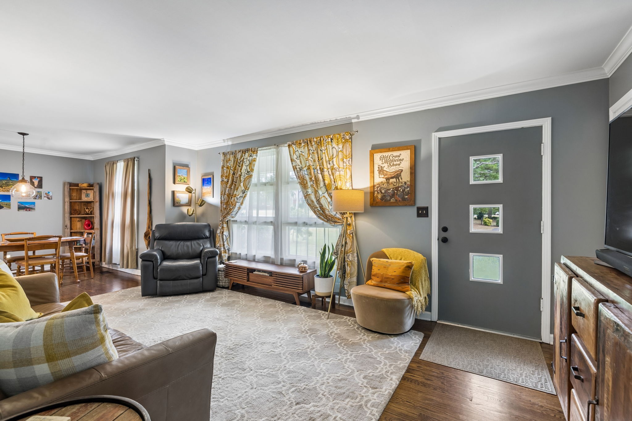 5015 Montclair Dr