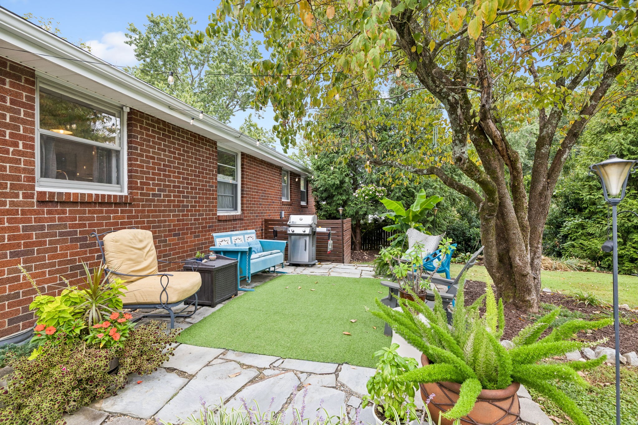 5015 Montclair Dr