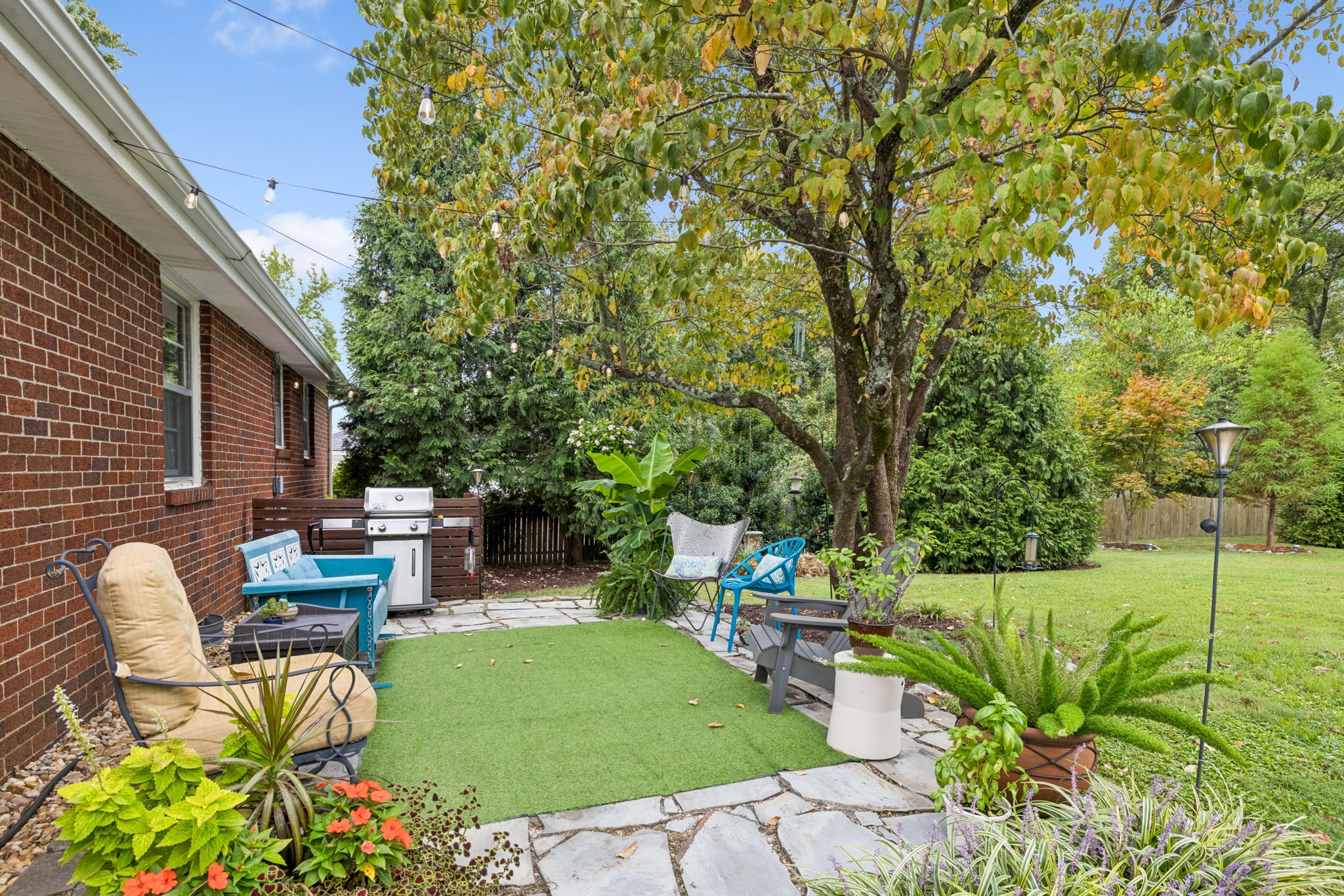 5015 Montclair Dr