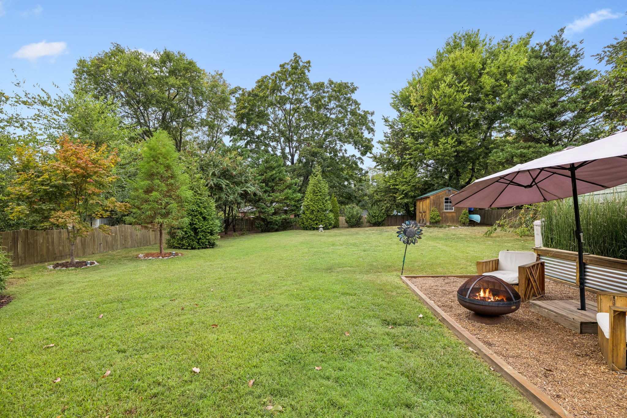 5015 Montclair Dr