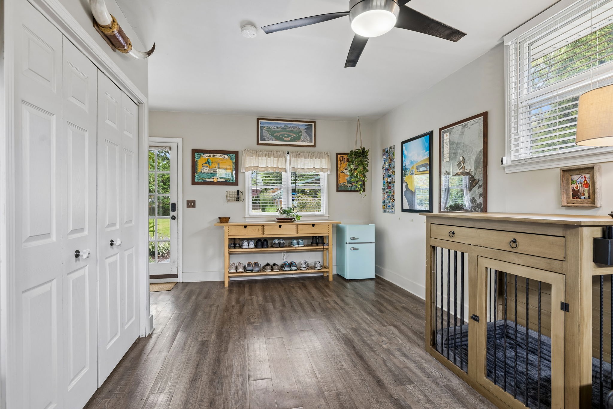 5015 Montclair Dr
