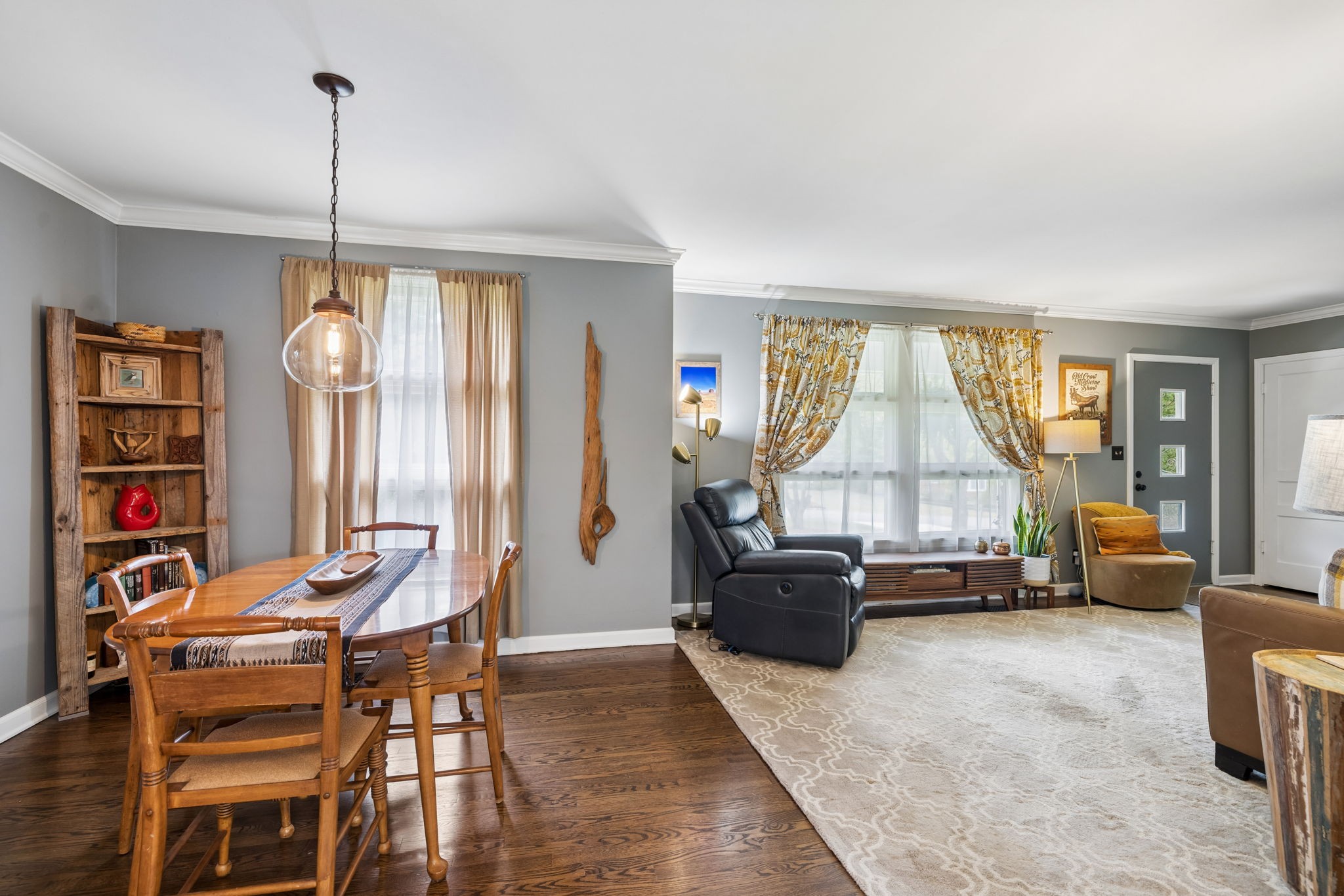 5015 Montclair Dr