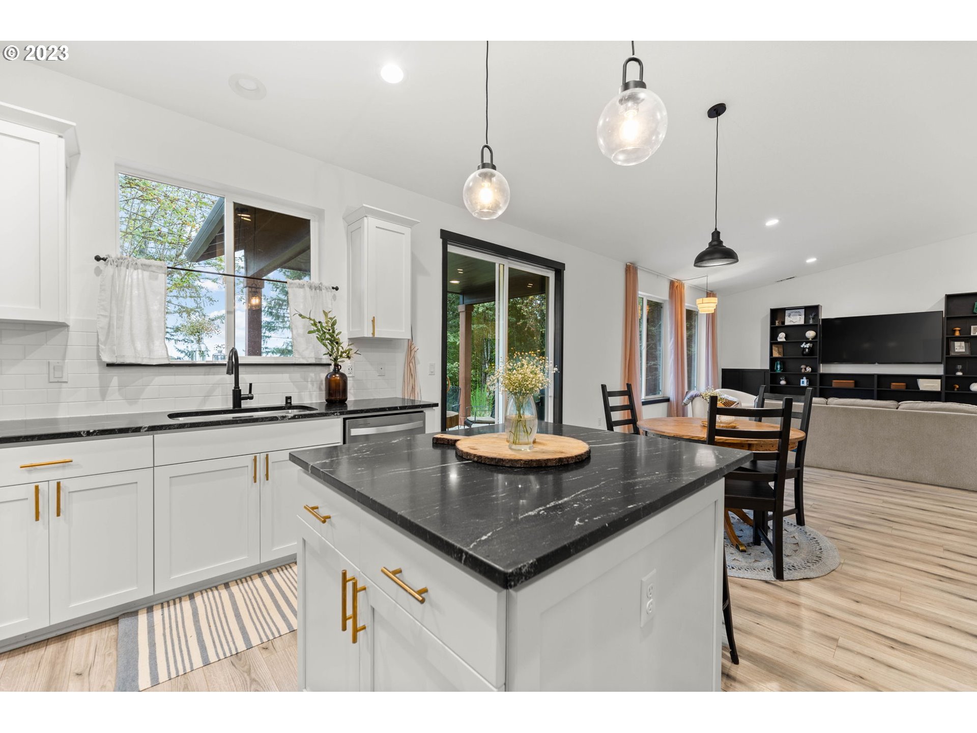 197 IDAHO VIEW RD