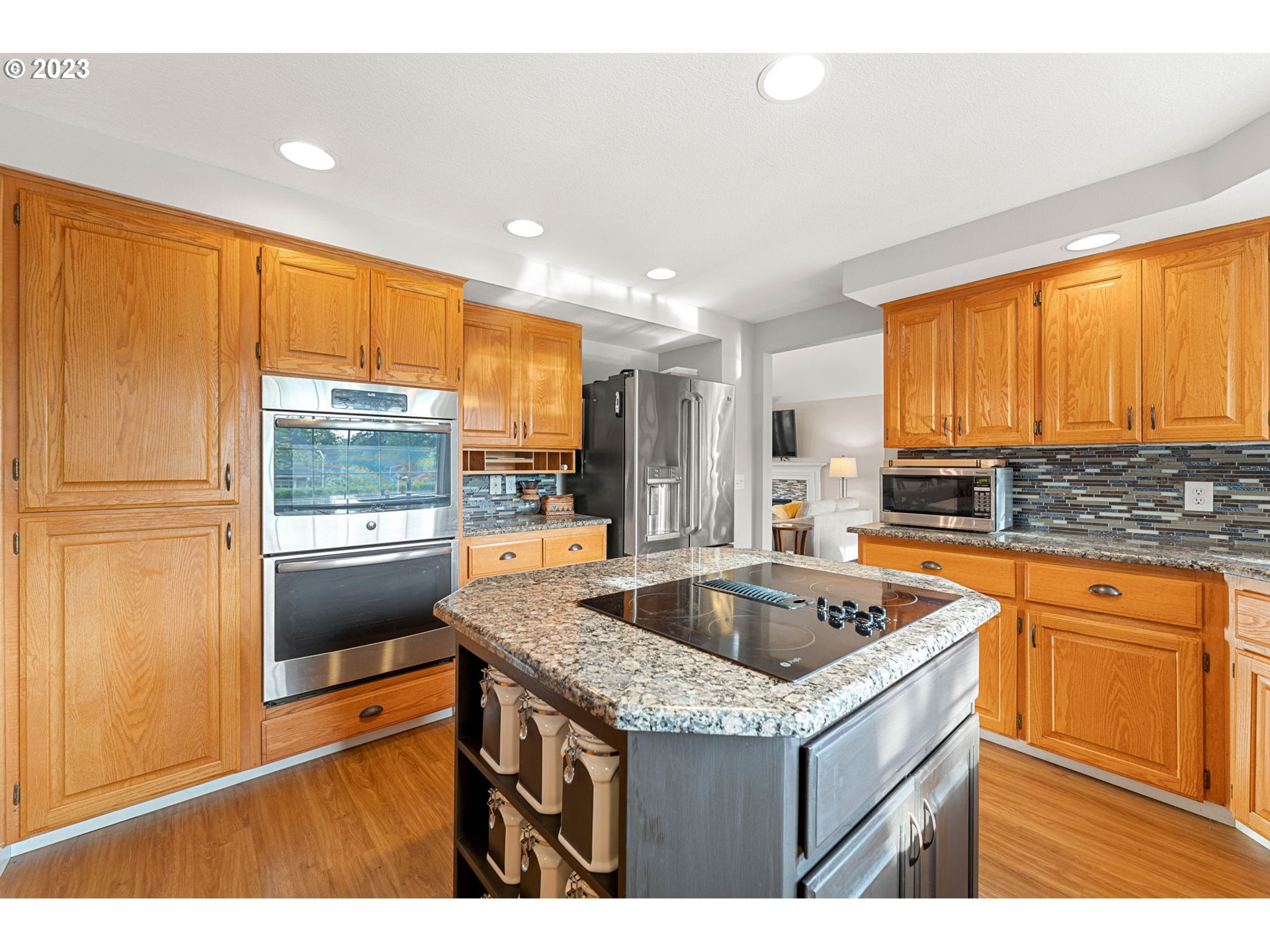 12016 NE 43RD AVE
