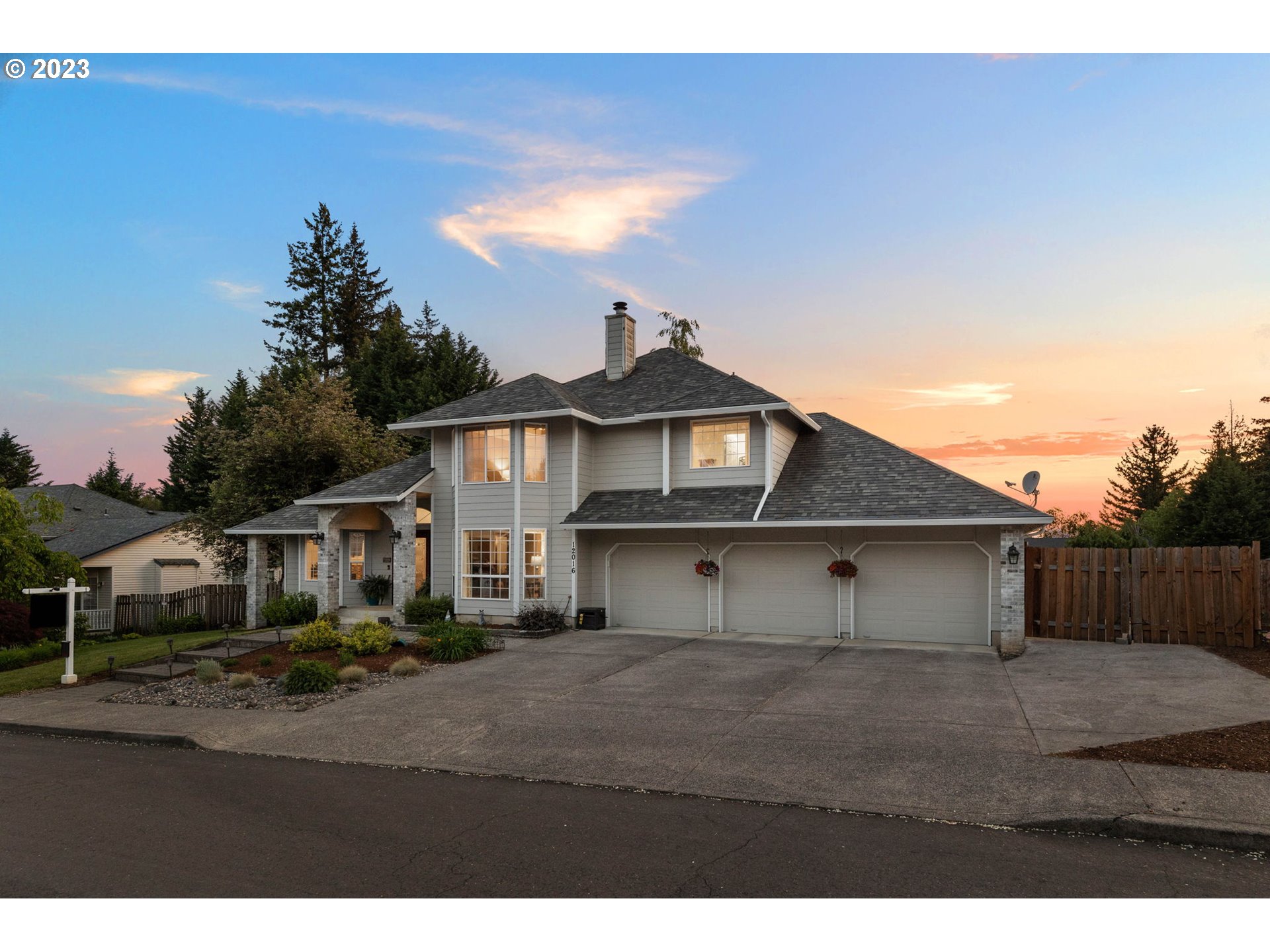12016 NE 43RD AVE