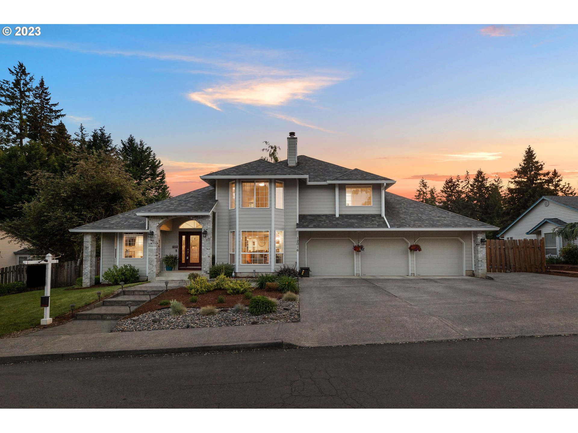 12016 NE 43RD AVE
