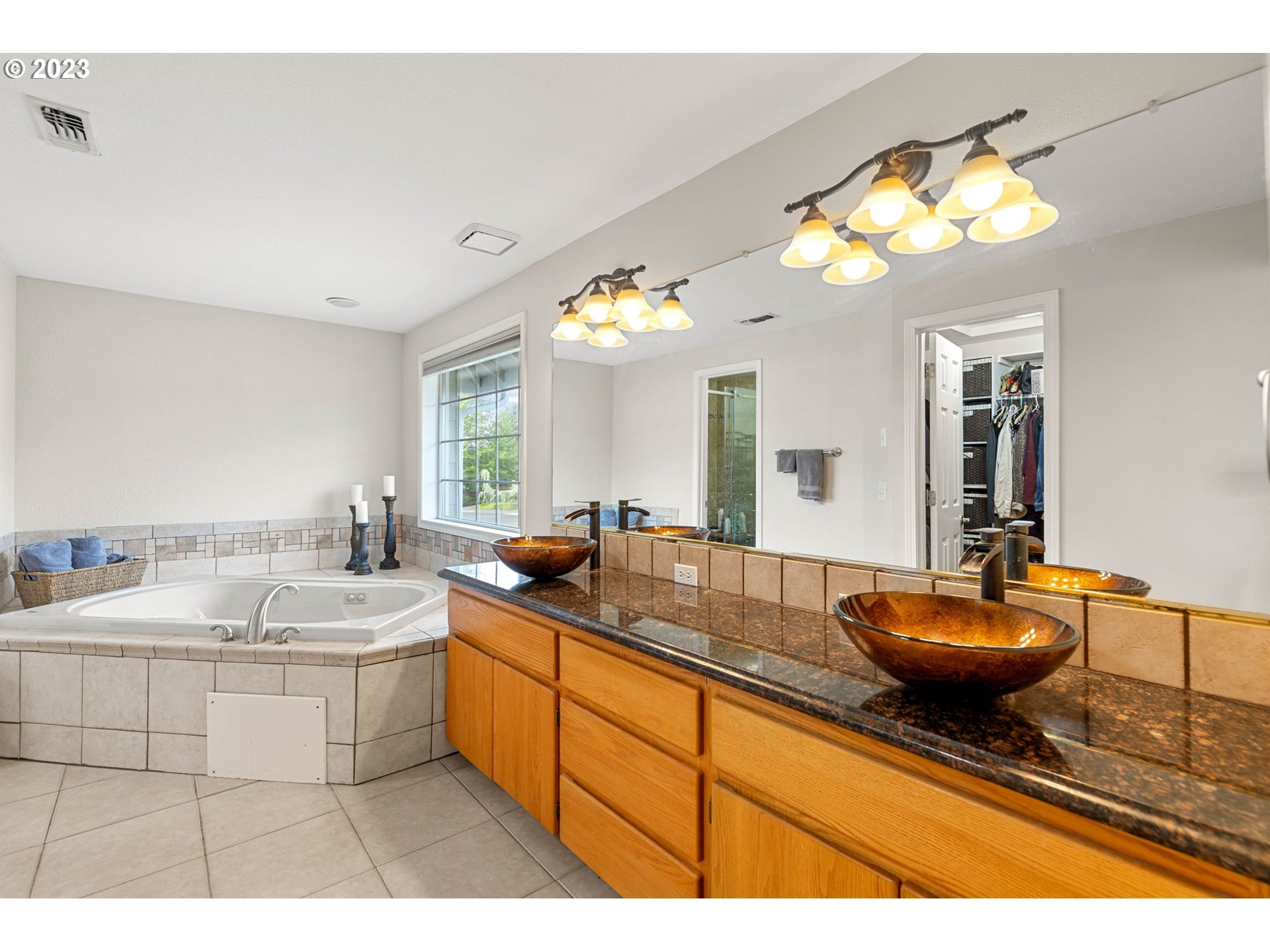 12016 NE 43RD AVE