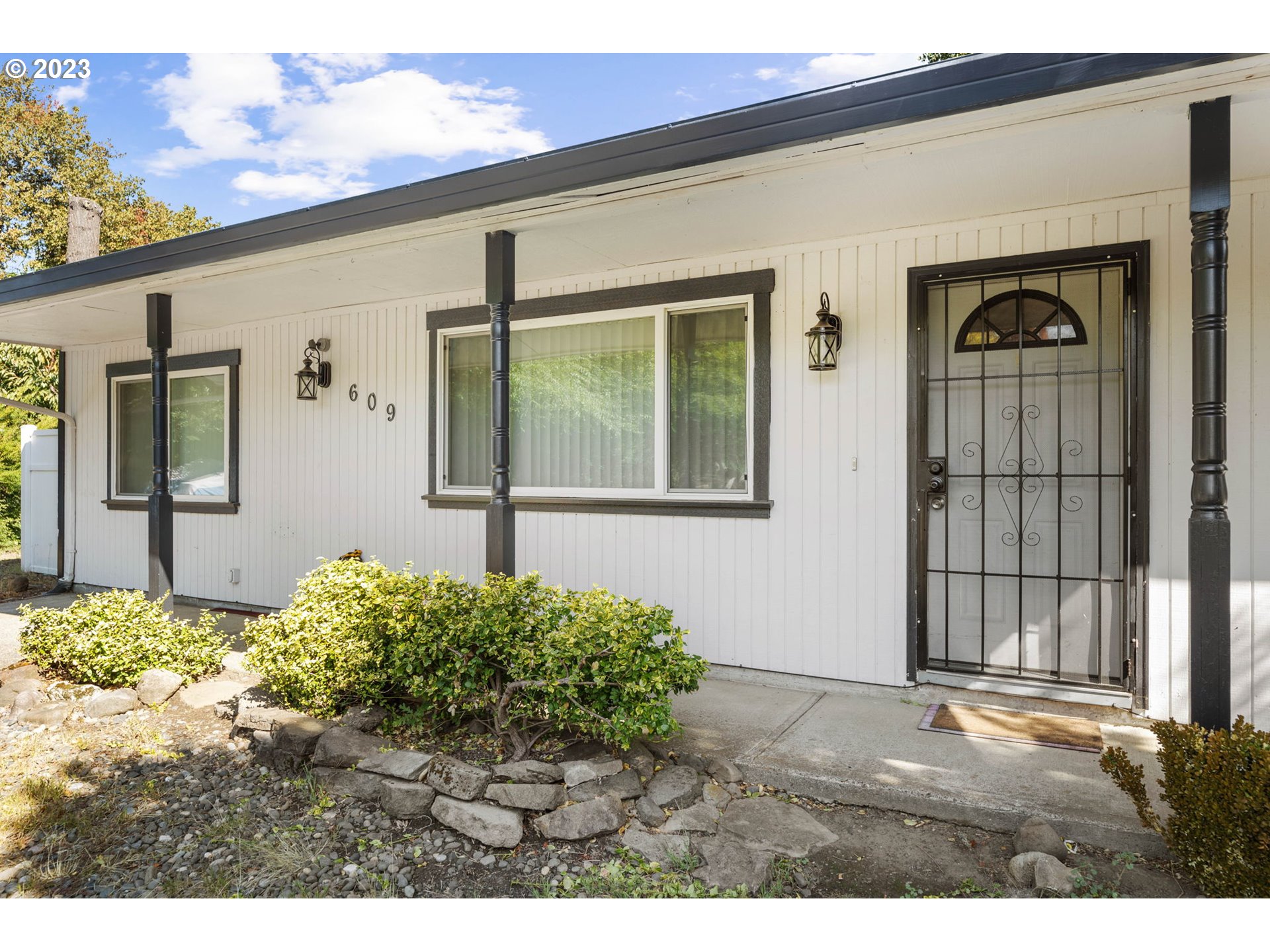 609 SHAHALA