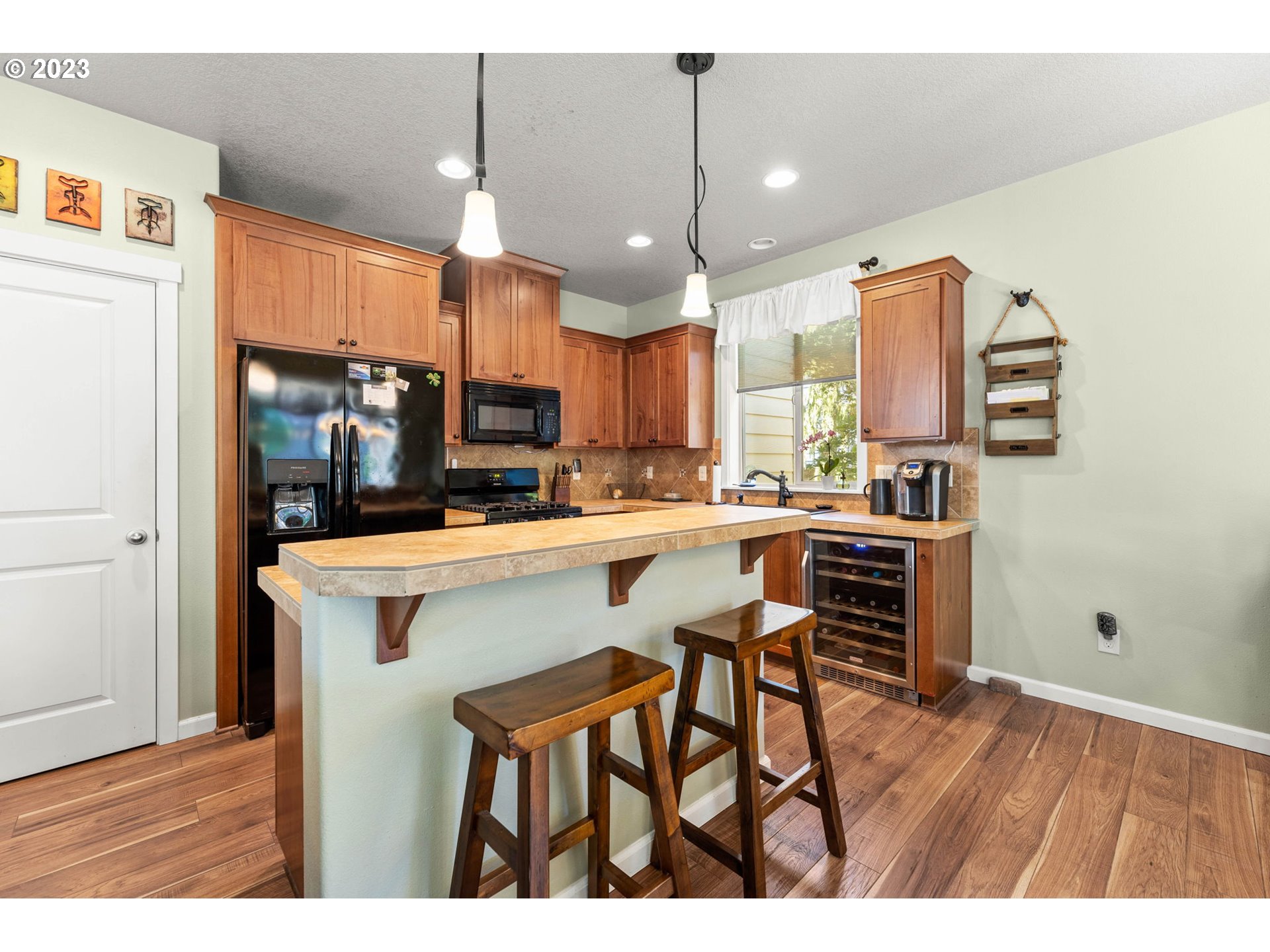 4121 N PIONEER CANYON DR