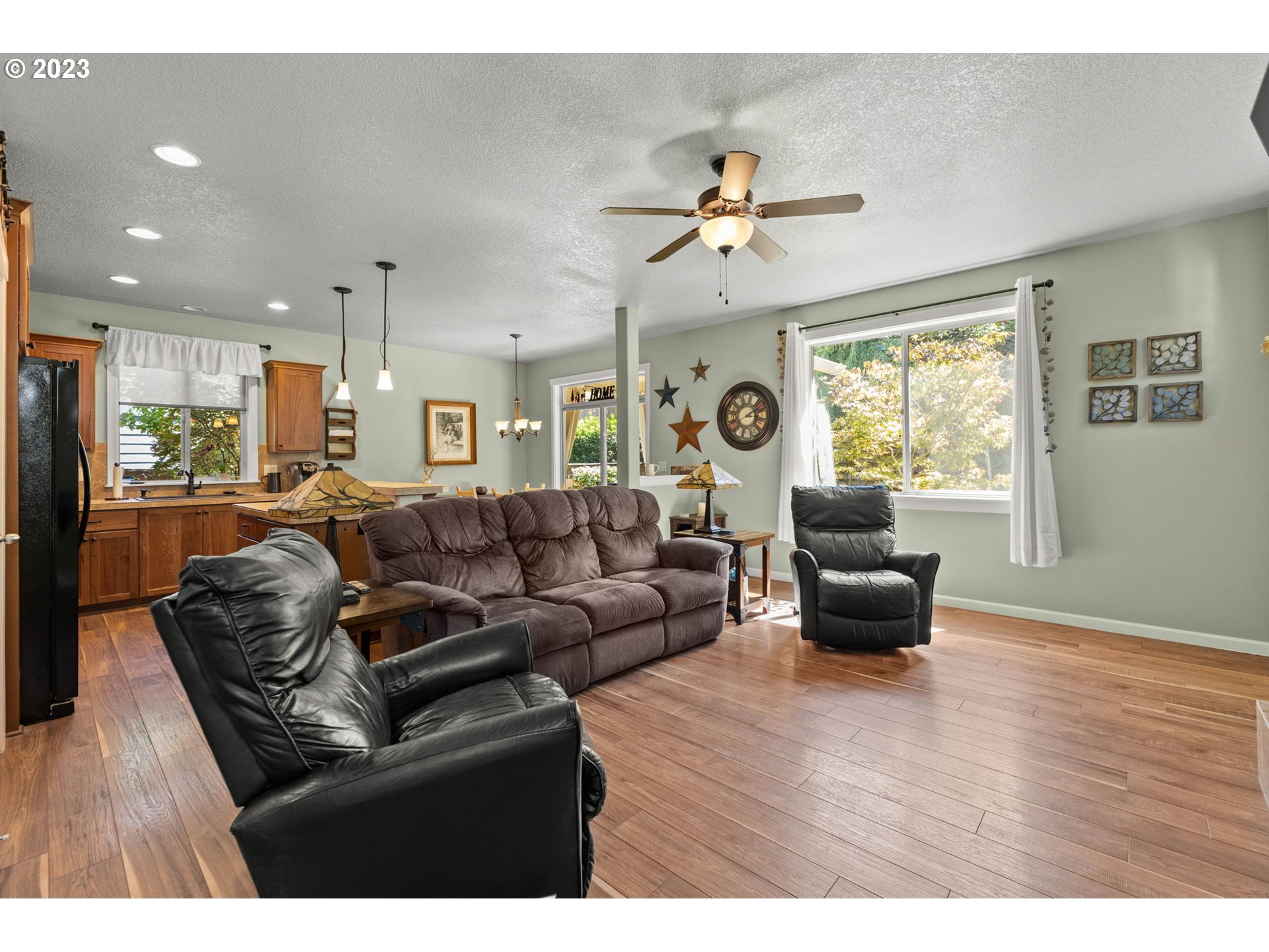 4121 N PIONEER CANYON DR