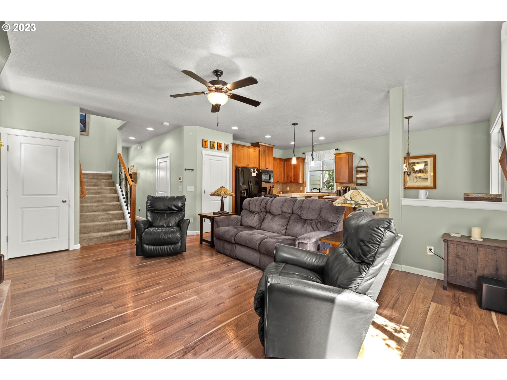 4121 N PIONEER CANYON DR