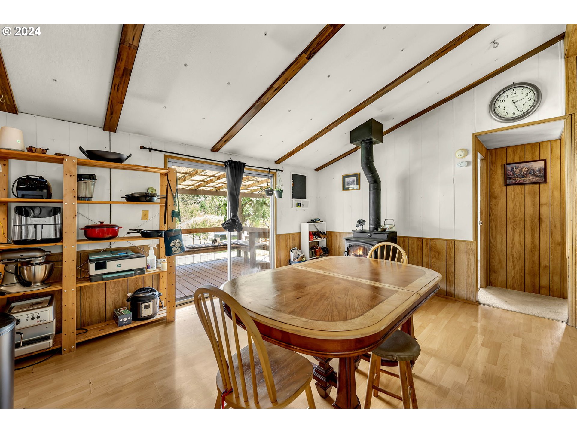 102 HIRONS RD