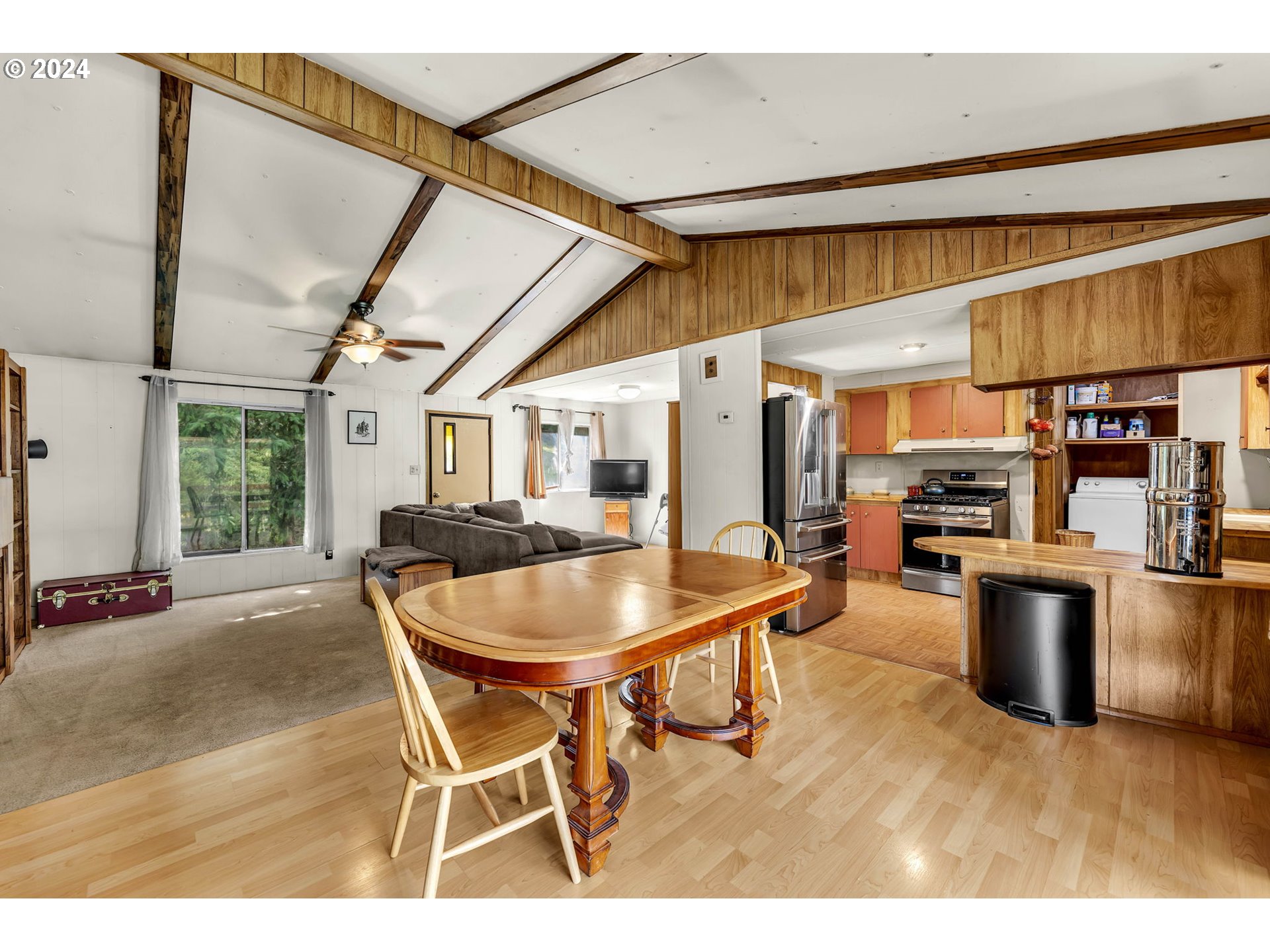 102 HIRONS RD