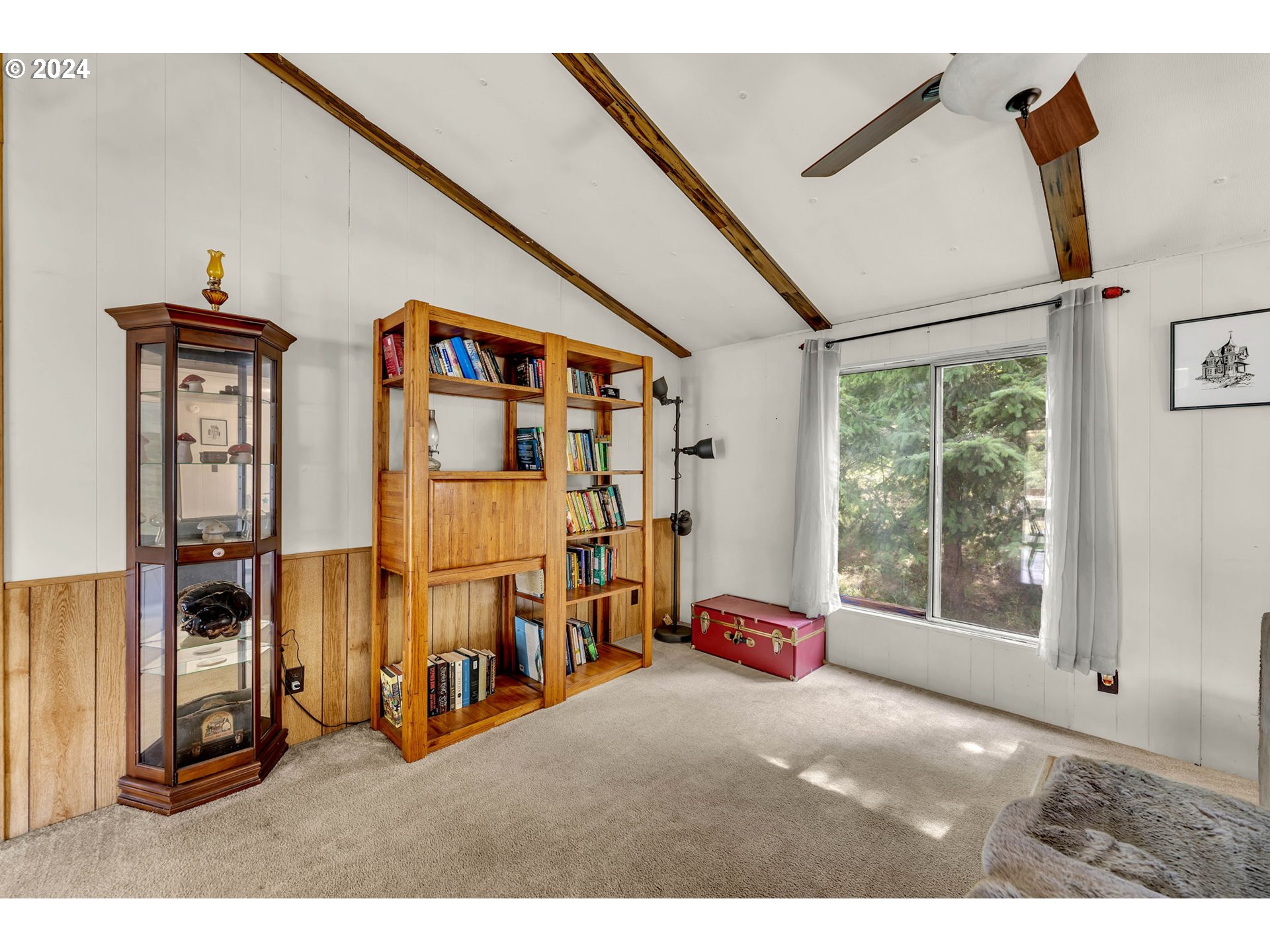 102 HIRONS RD