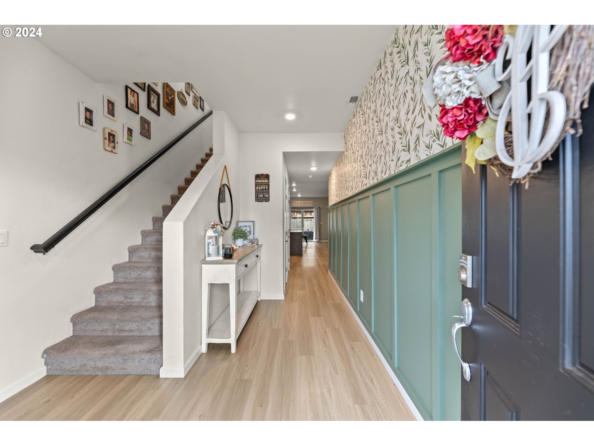 1405 W 15TH AVE