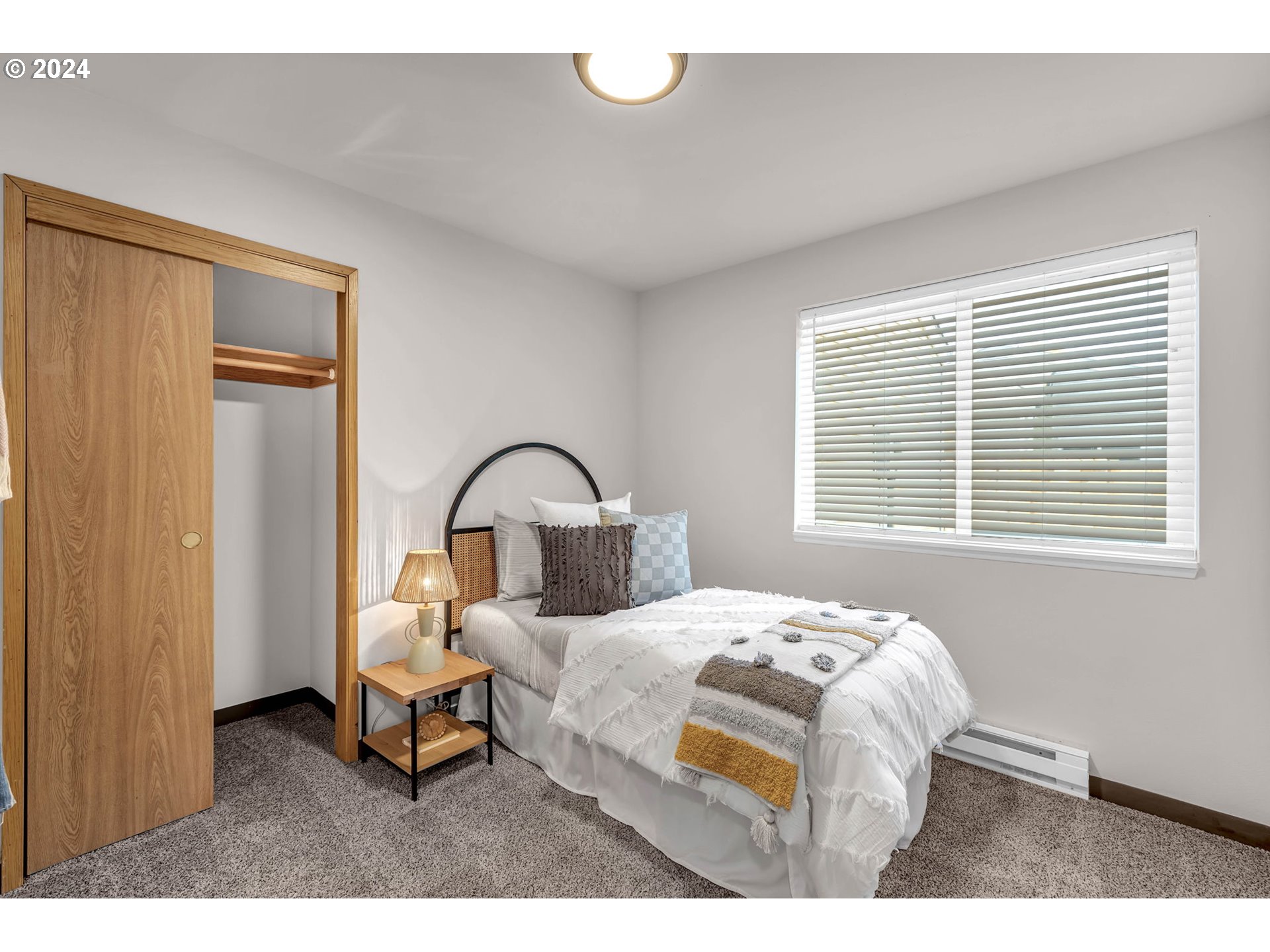 902 Pioneer ST 910