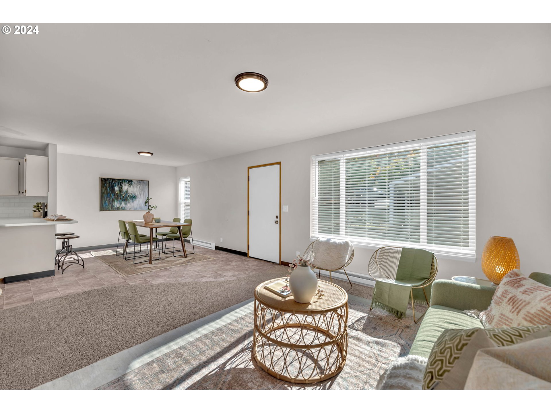 902 Pioneer ST 910