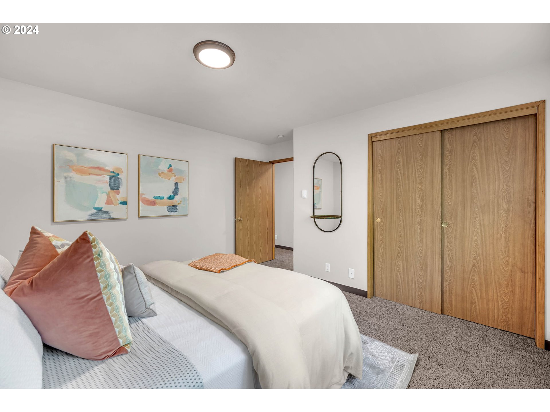 902 Pioneer ST 910