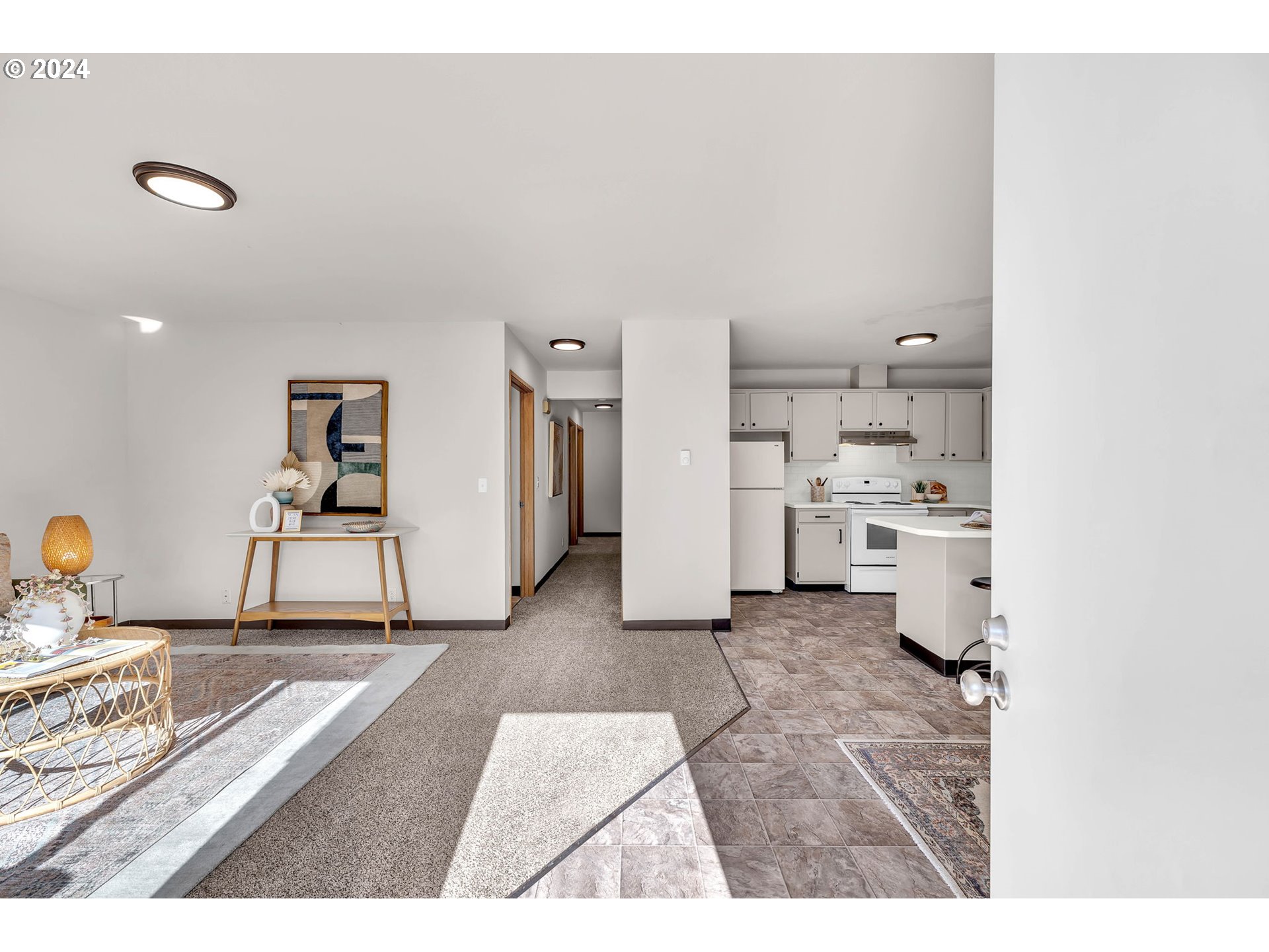 902 Pioneer ST 910