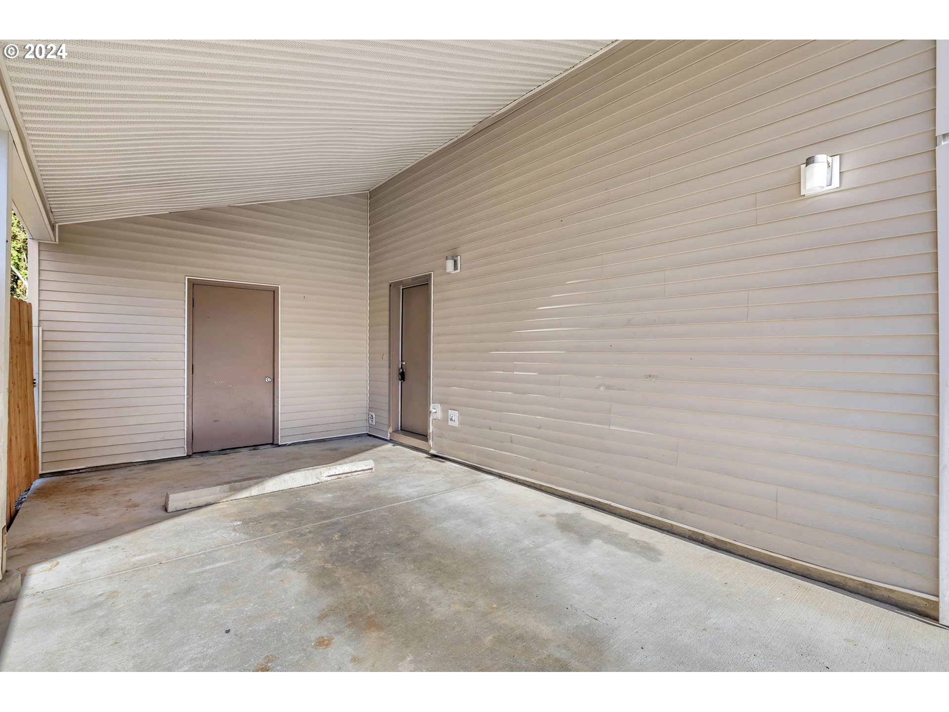 902 Pioneer ST 910