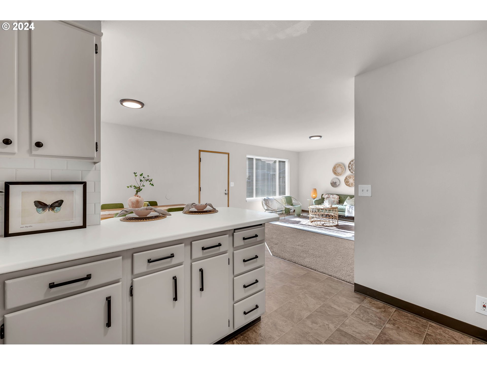 902 Pioneer ST 910