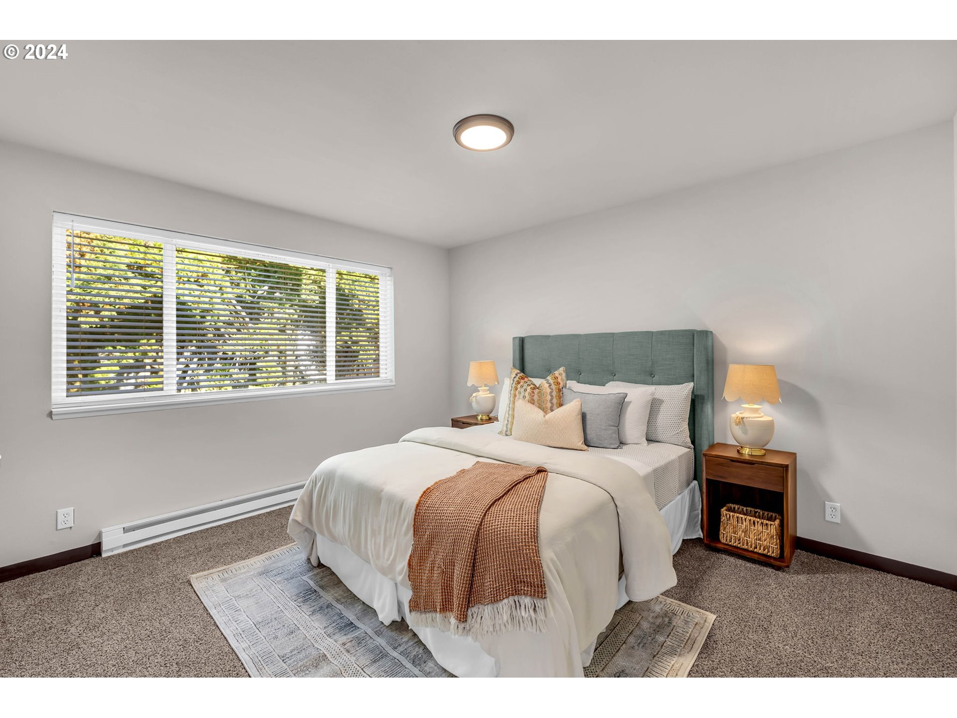 902 Pioneer ST 910