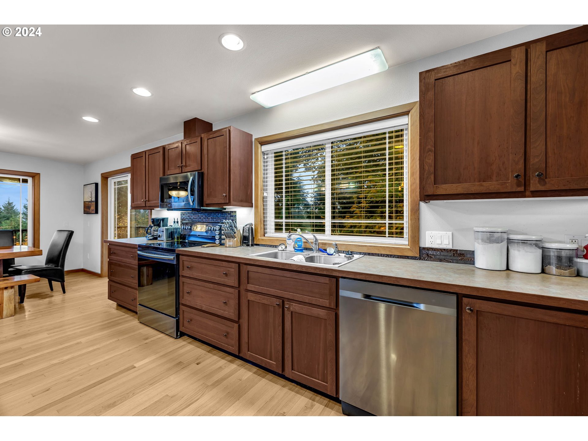 206 MARTIN RD