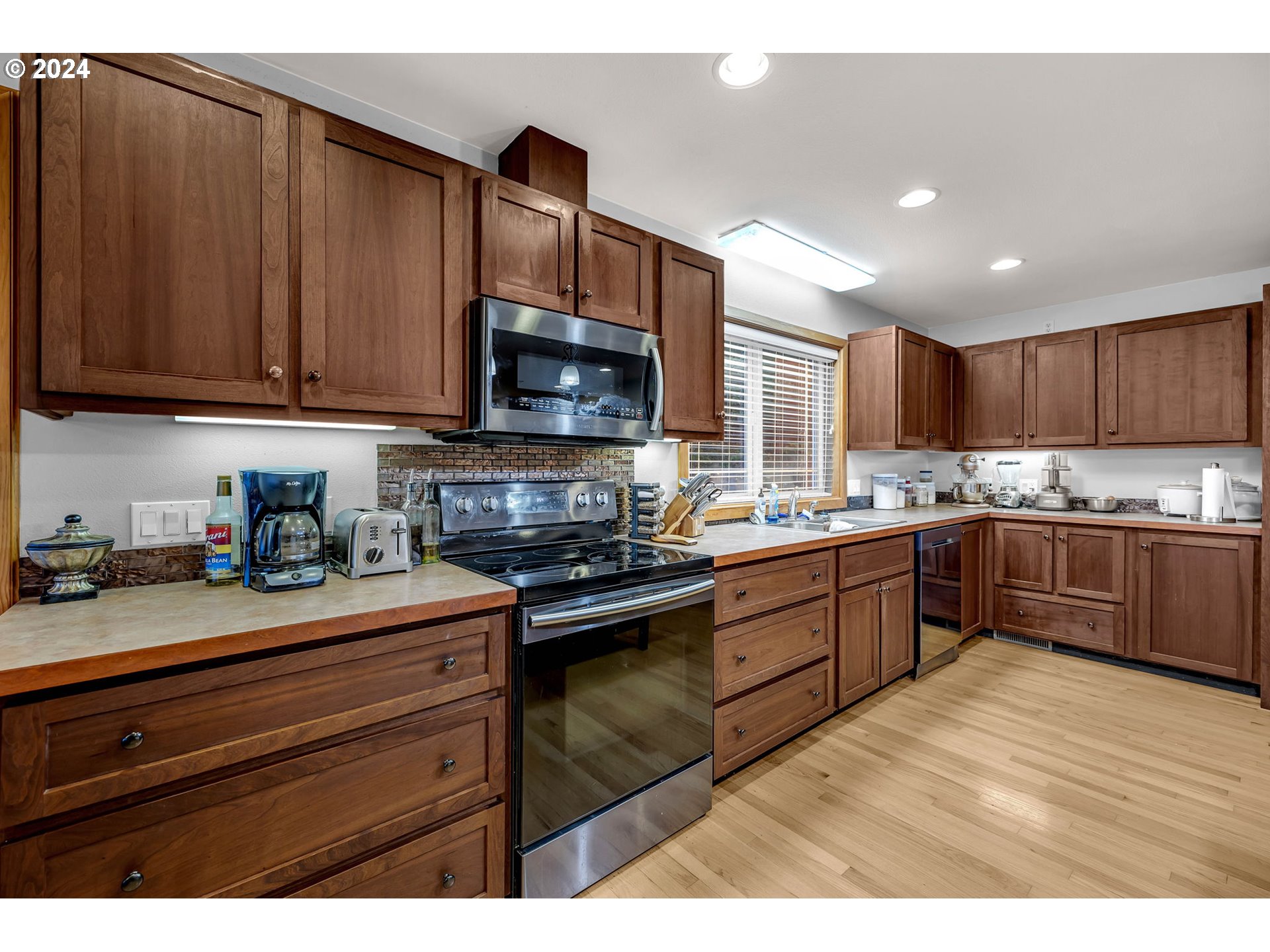 206 MARTIN RD