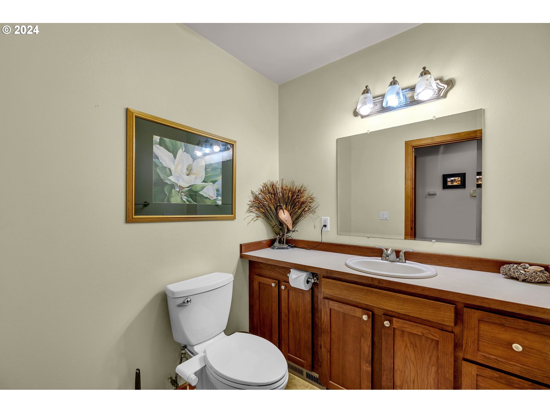 206 MARTIN RD