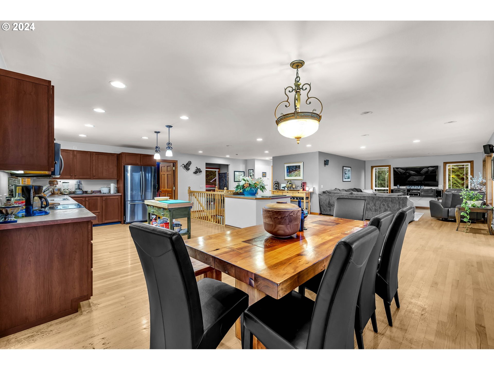 206 MARTIN RD