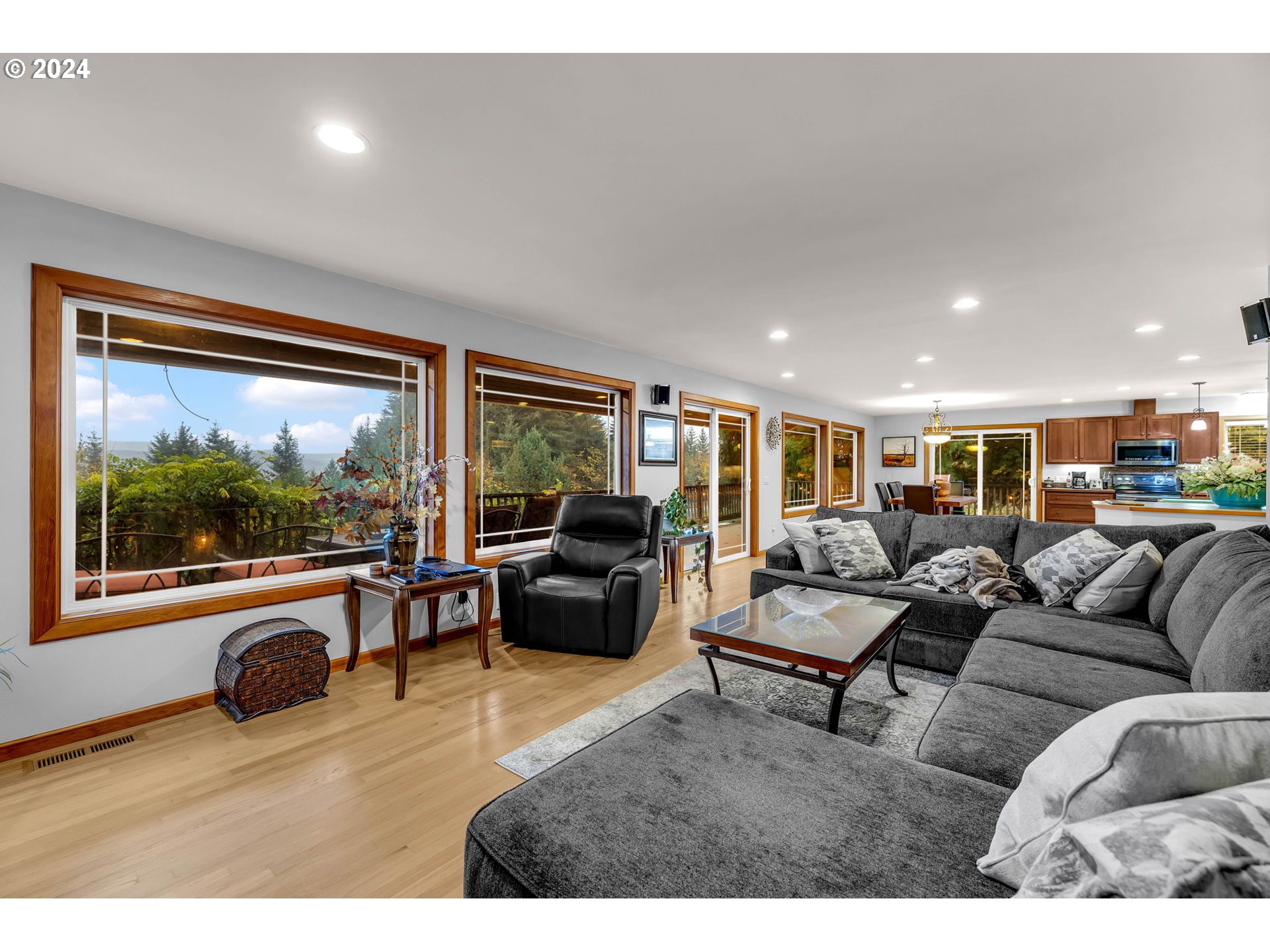 206 MARTIN RD