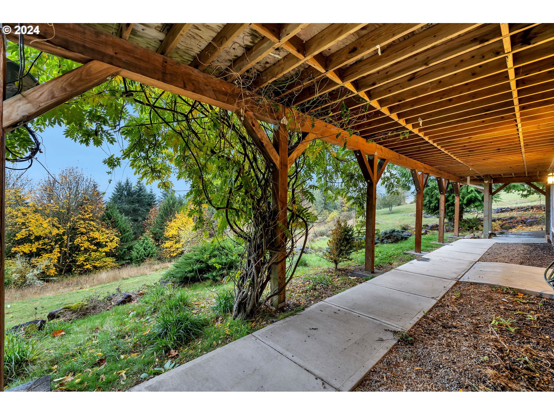 206 MARTIN RD