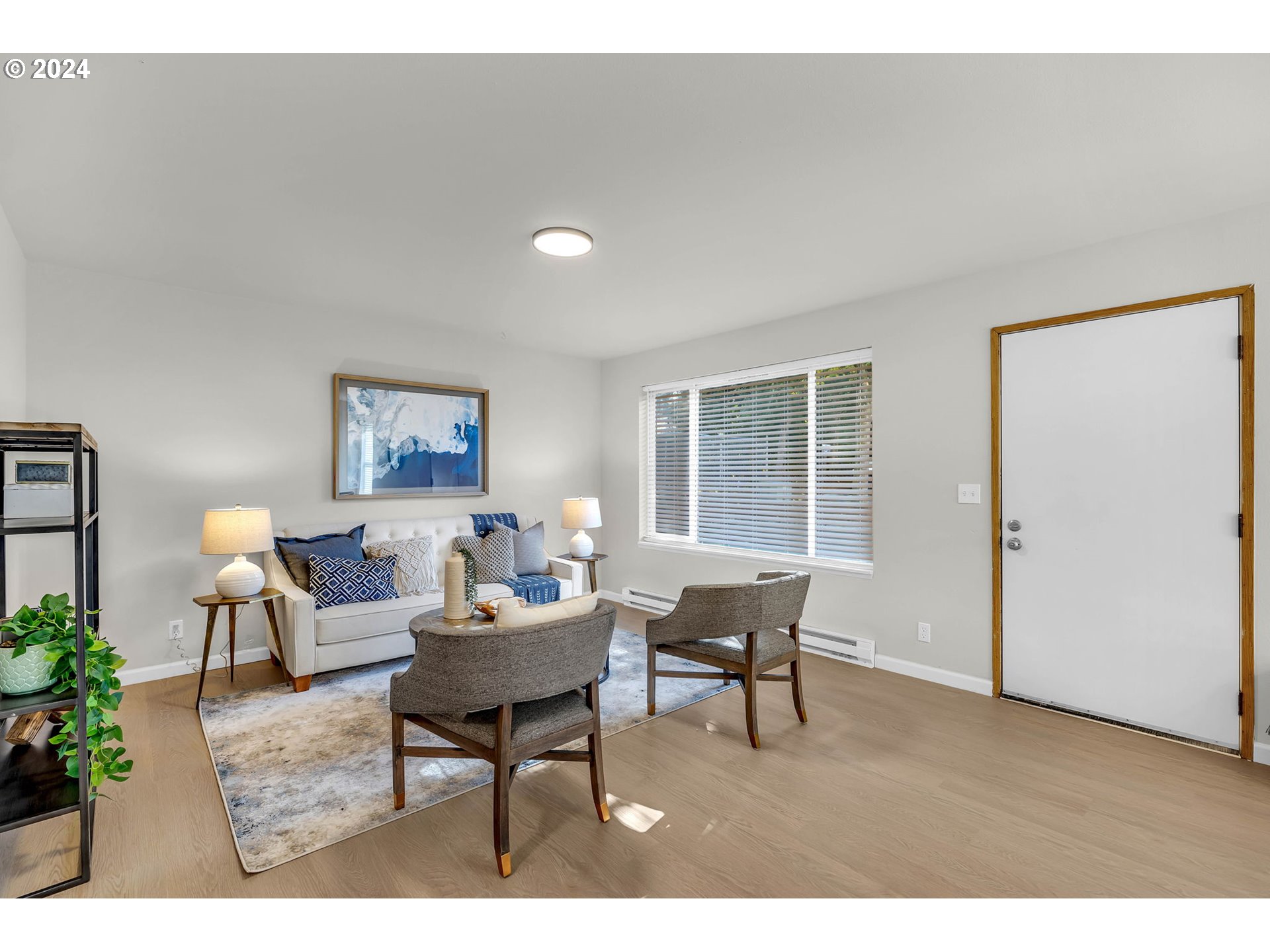 902 Pioneer ST 912