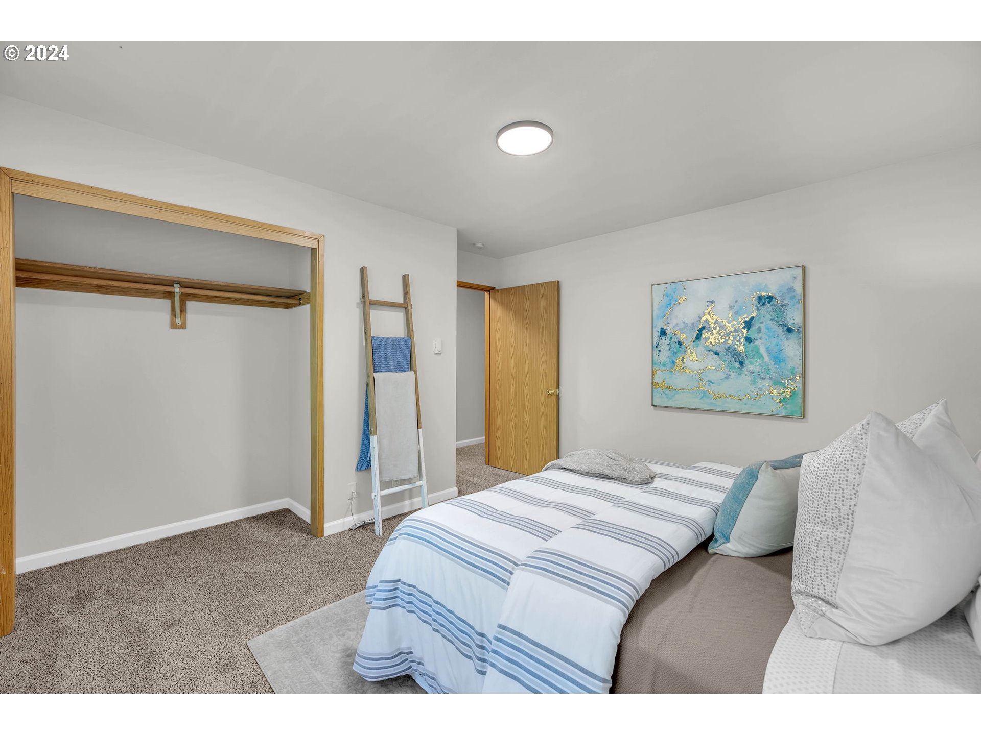 902 Pioneer ST 912