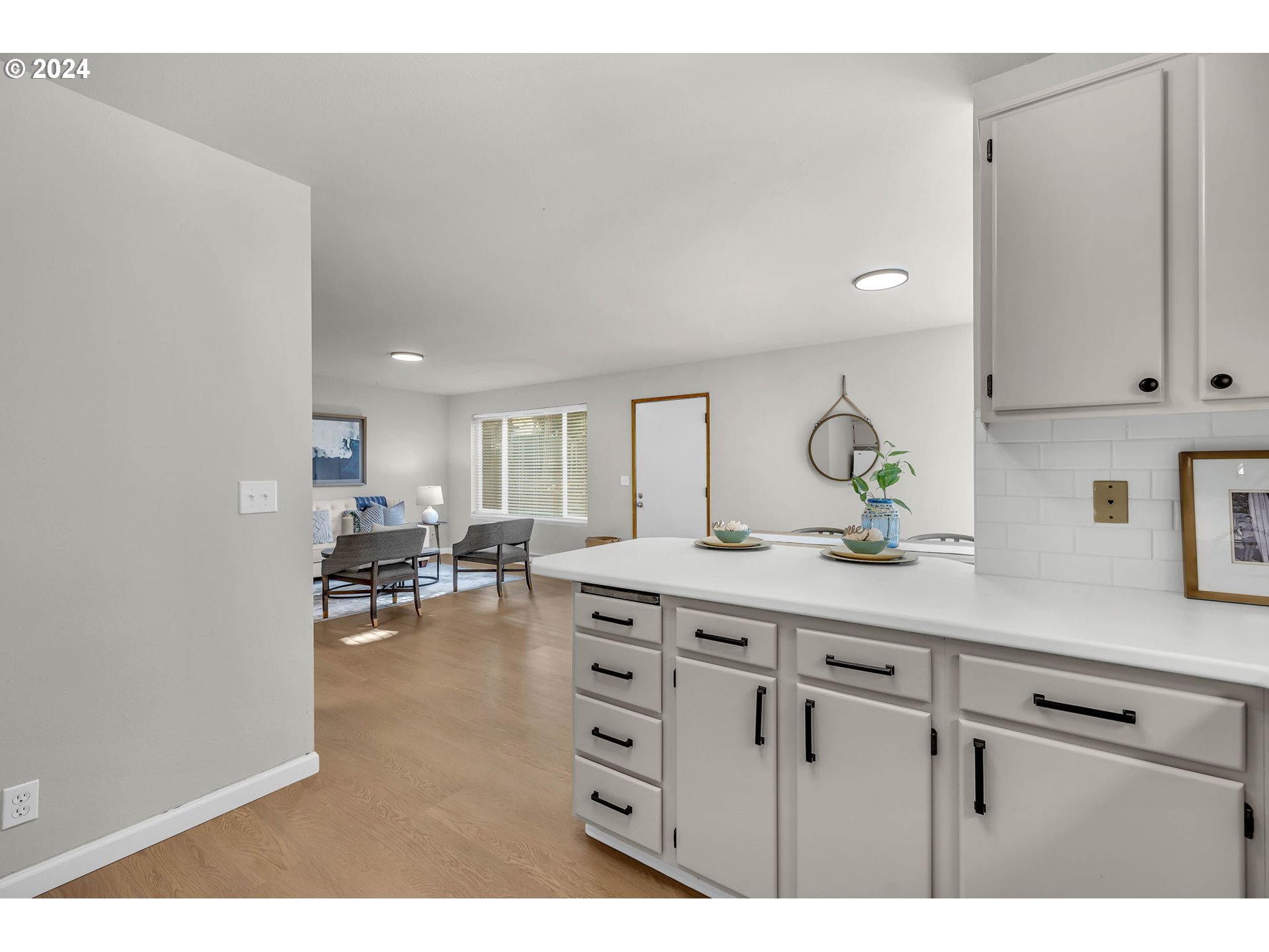 902 Pioneer ST 912