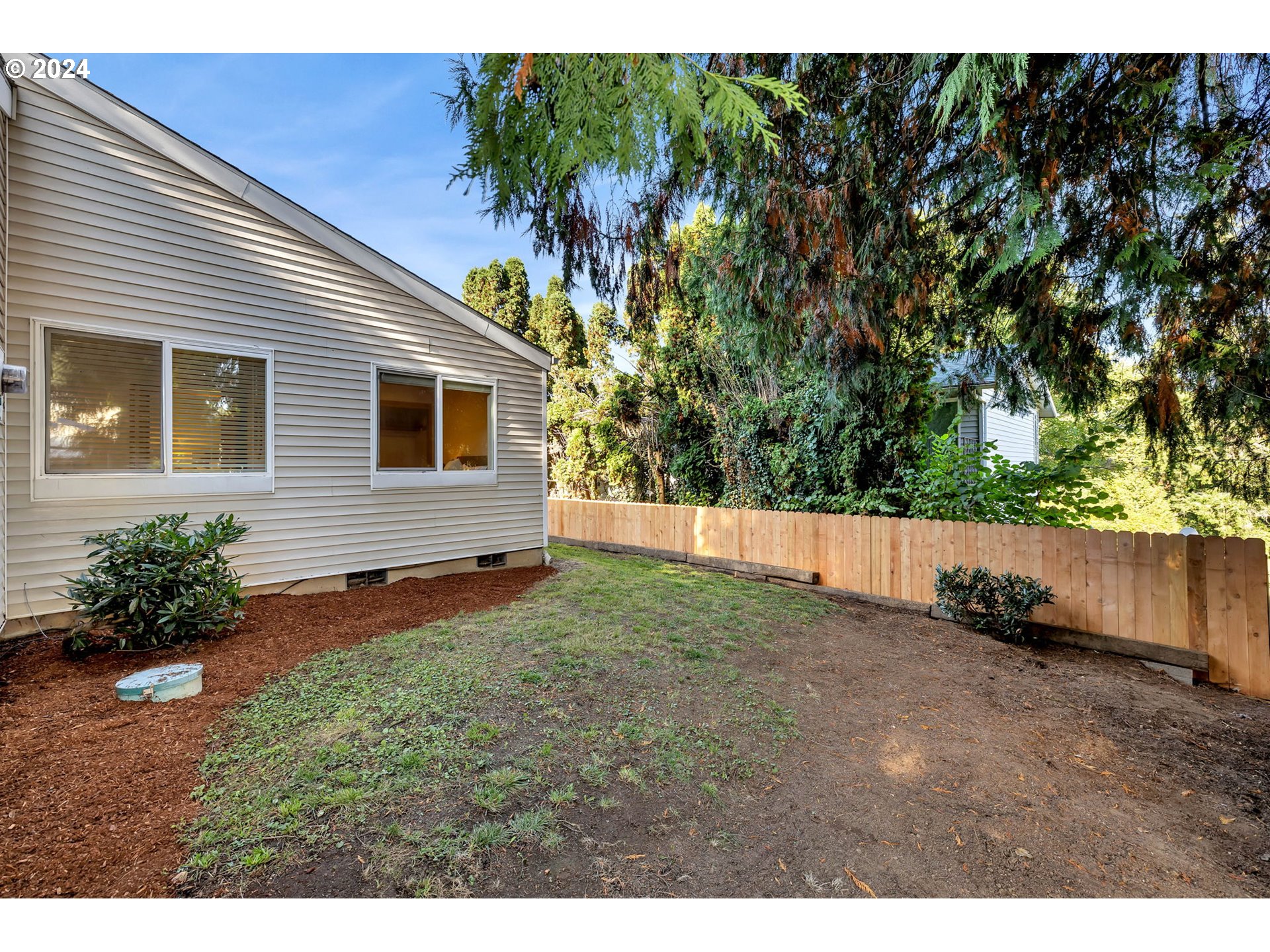 902 Pioneer ST 912