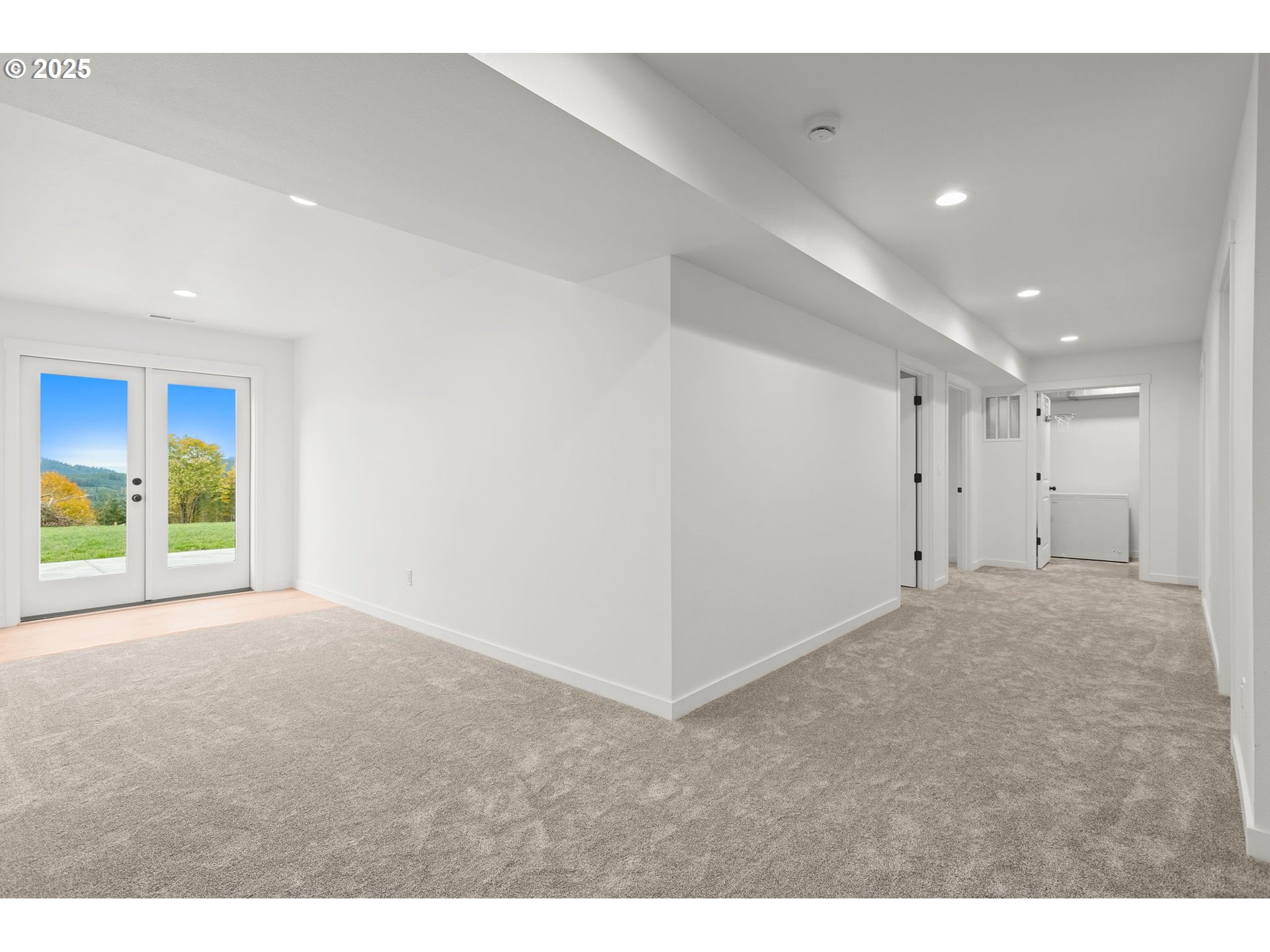 253 S GOBLE CREEK RD