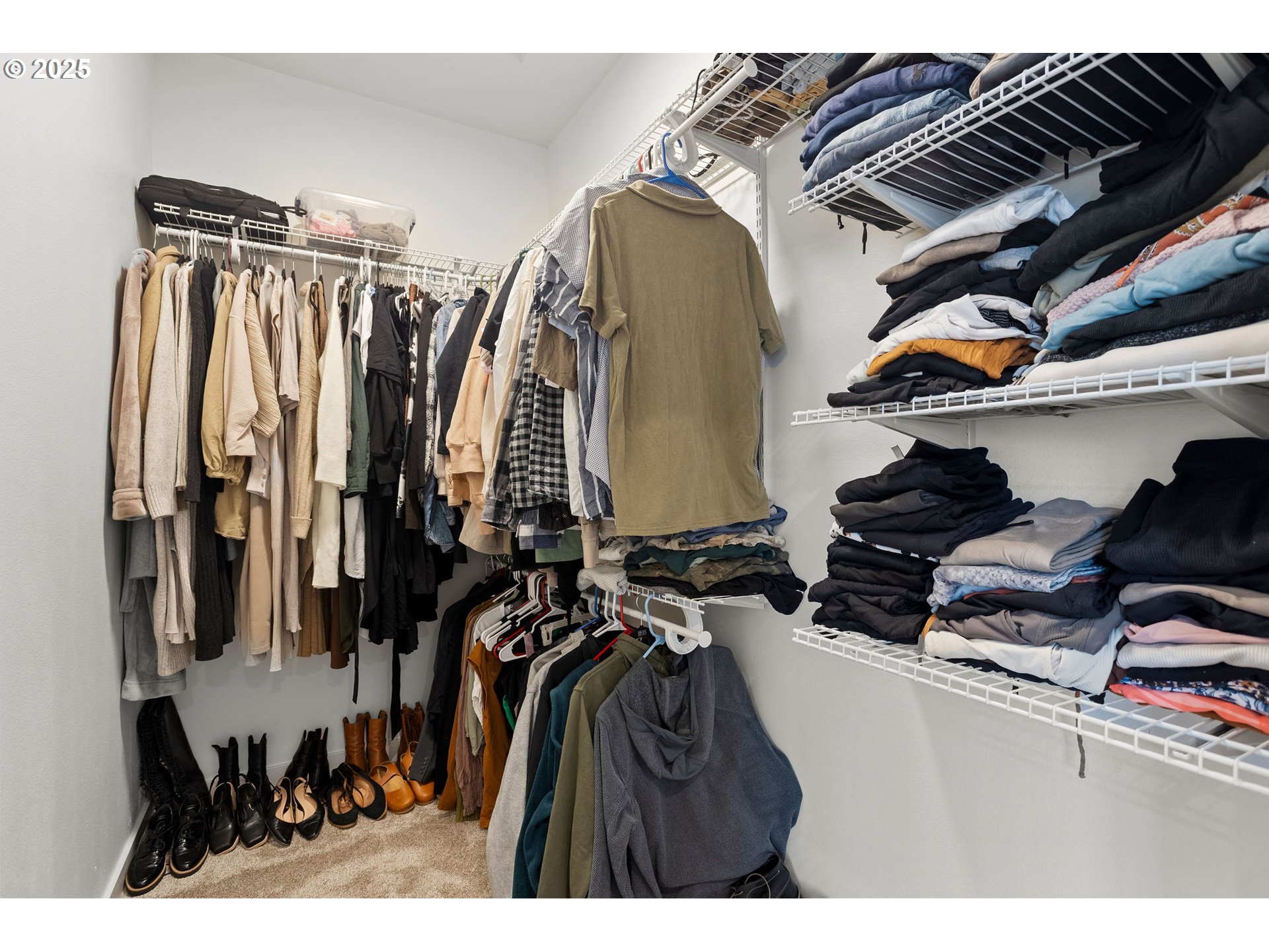 253 S GOBLE CREEK RD