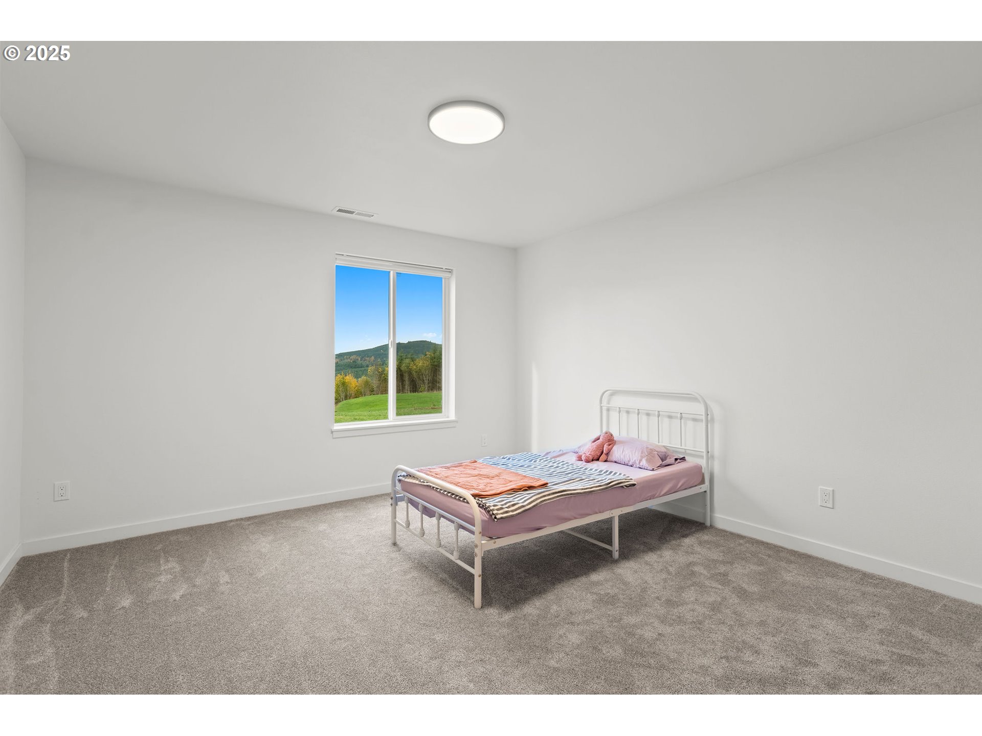 253 S GOBLE CREEK RD