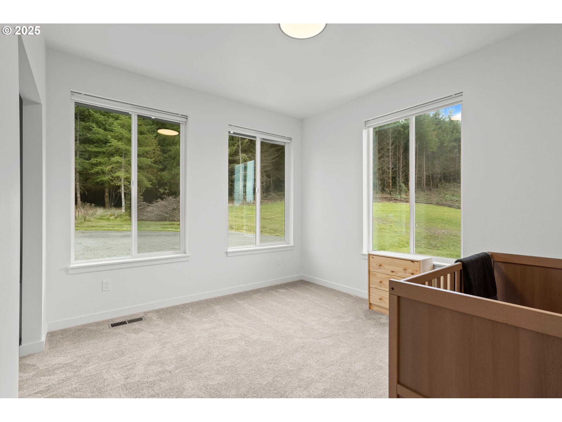 253 S GOBLE CREEK RD