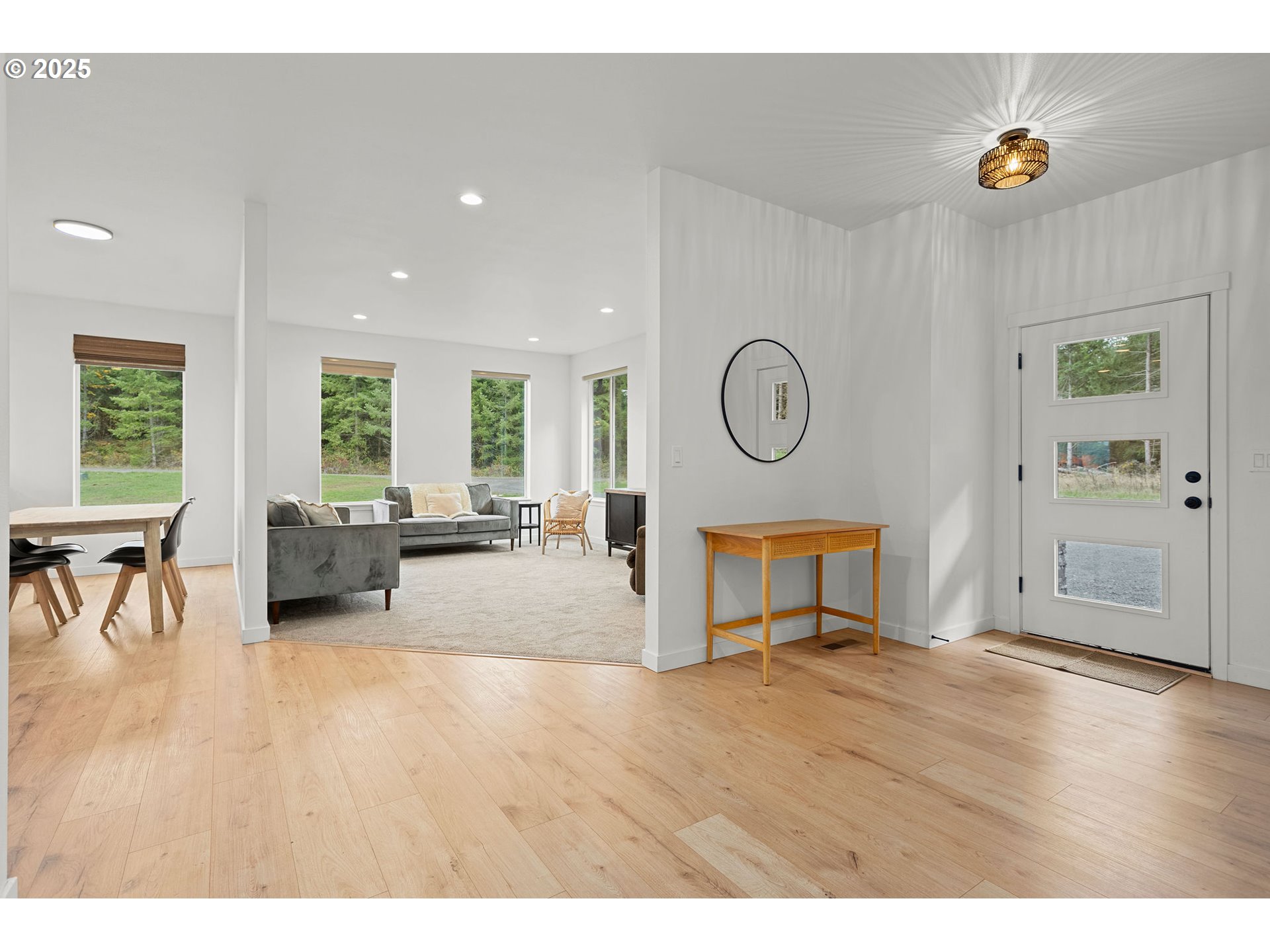 253 S GOBLE CREEK RD